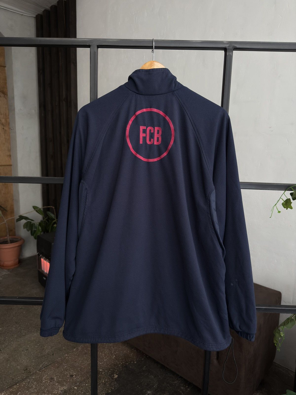Nike Vintage Nike FC Barcelona Football Jacket Soccer Track Top Size US L / EU 52-54 / 3 - 3 Thumbnail