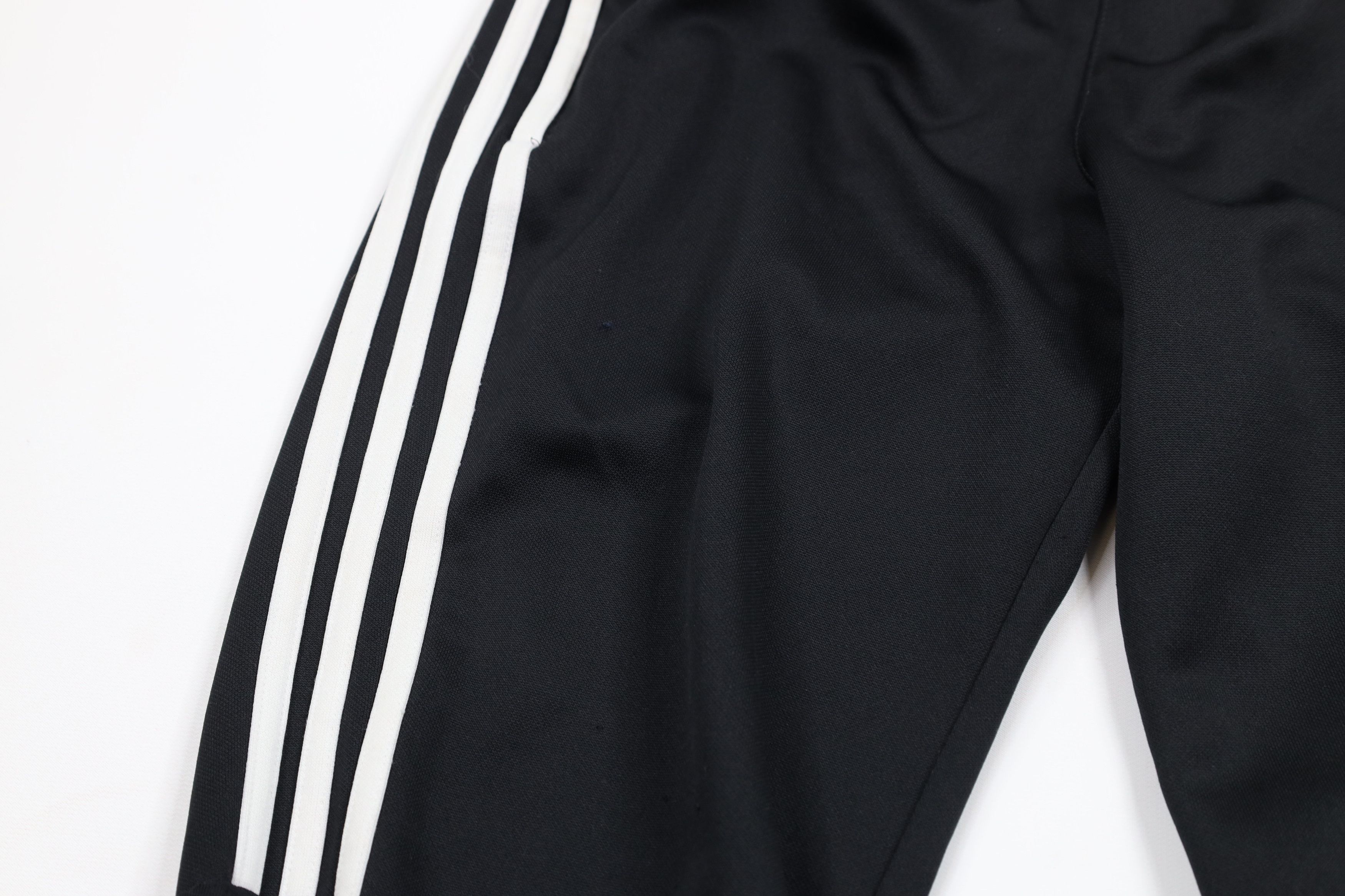 Adidas × Vintage Vintage Adidas Out Striped Tapered Leg Soccer Warm Up Pants Size US 32 / EU 48 - 5 Thumbnail
