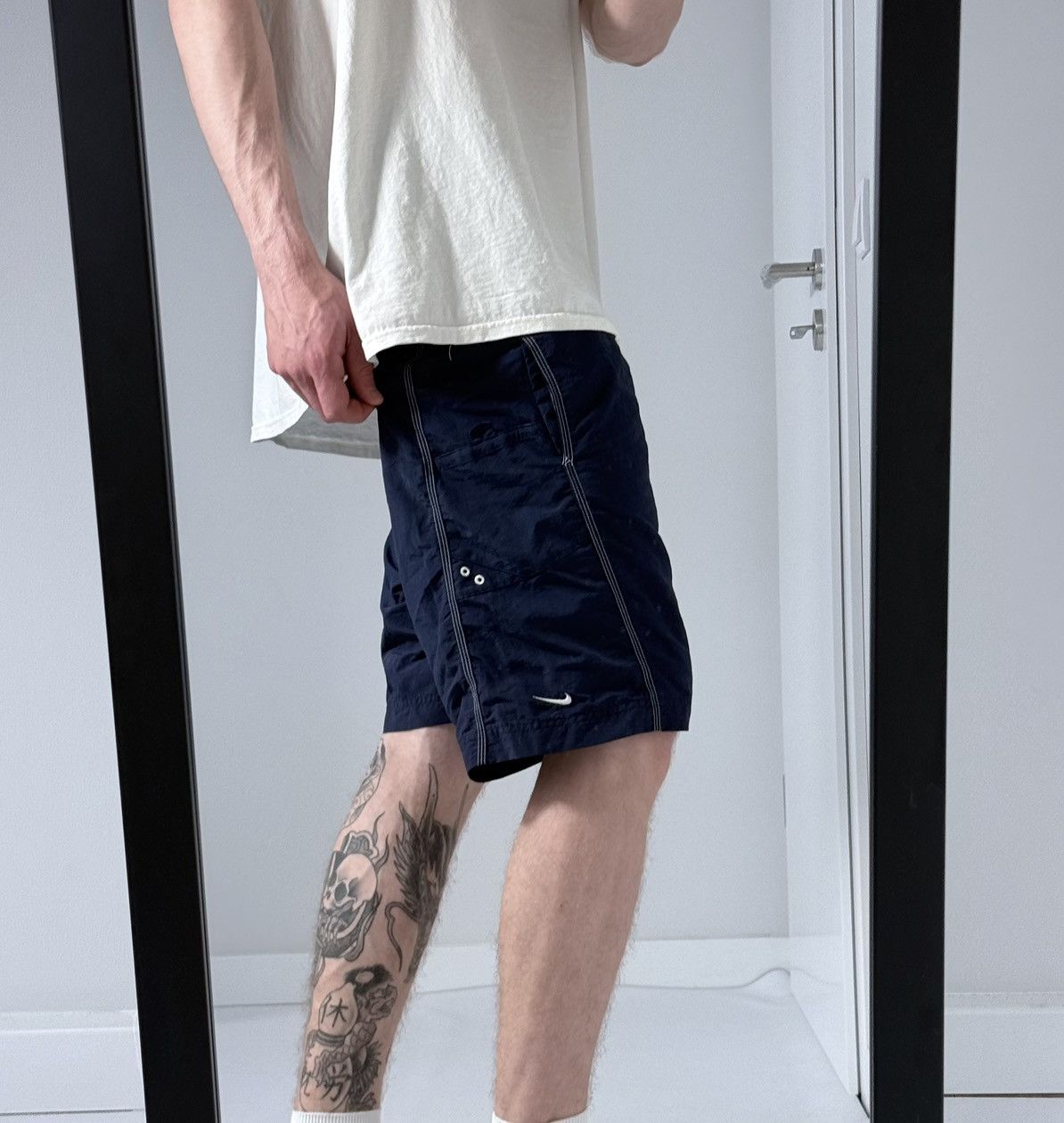 Nike Vintage Nike Y2K streetwear nylon track shorts Size US 31 - 5 Thumbnail