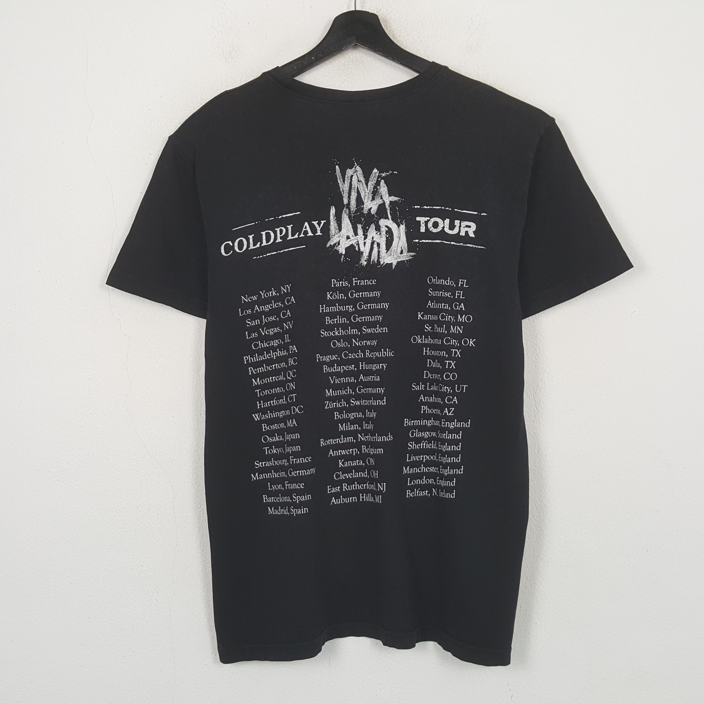 Banana Republic Viva Lavida Coldplay Tour Tshirt RR27 Size US M / EU 48-50 / 2 - 3 Thumbnail