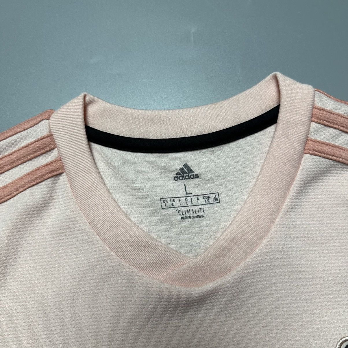 Vintage MAN UNITED ADIDAS 2018/2019 SOCCER AWAY JERSEY #6 POGBA Size US L / EU 52-54 / 3 - 5 Thumbnail