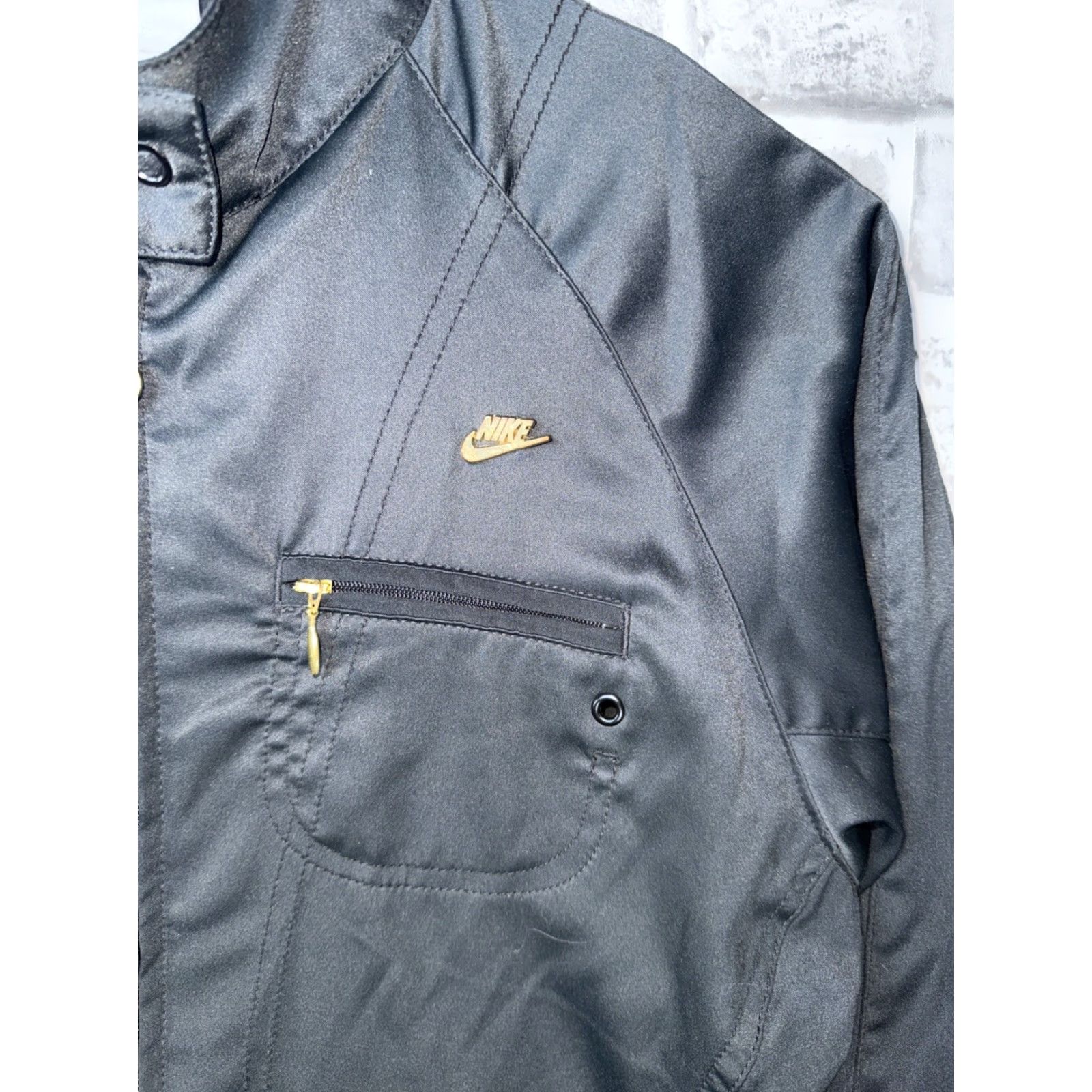 Nike VINTAGE Nike Satin Cafe Style Jacket Black Gold Details Long Sleeve Womens Size M Size M / US 6-8 / IT 42-44 - 4 Thumbnail