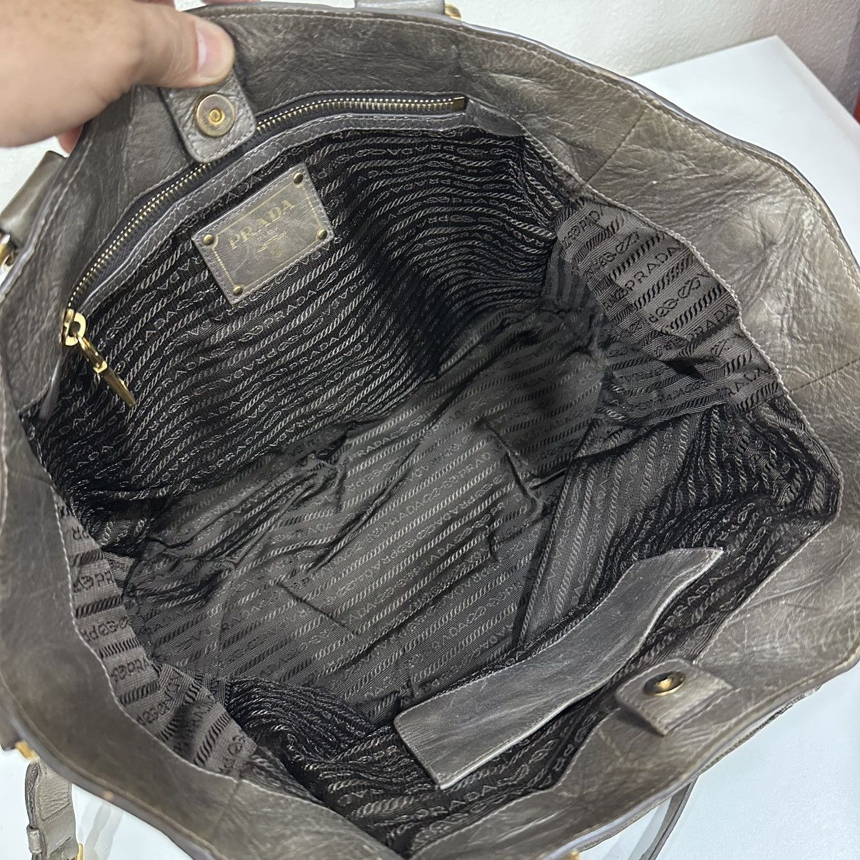 Prada PRADA LUCIDA VITELLO SHINE LETAHER TWO WAY TOTE BAG Size ONE SIZE - 14 Thumbnail