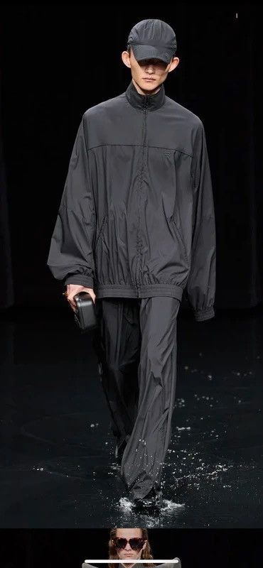 Balenciaga Balenciaga sample Fall20 tracksuit pants Size US 30 / EU 46 - 2 Thumbnail