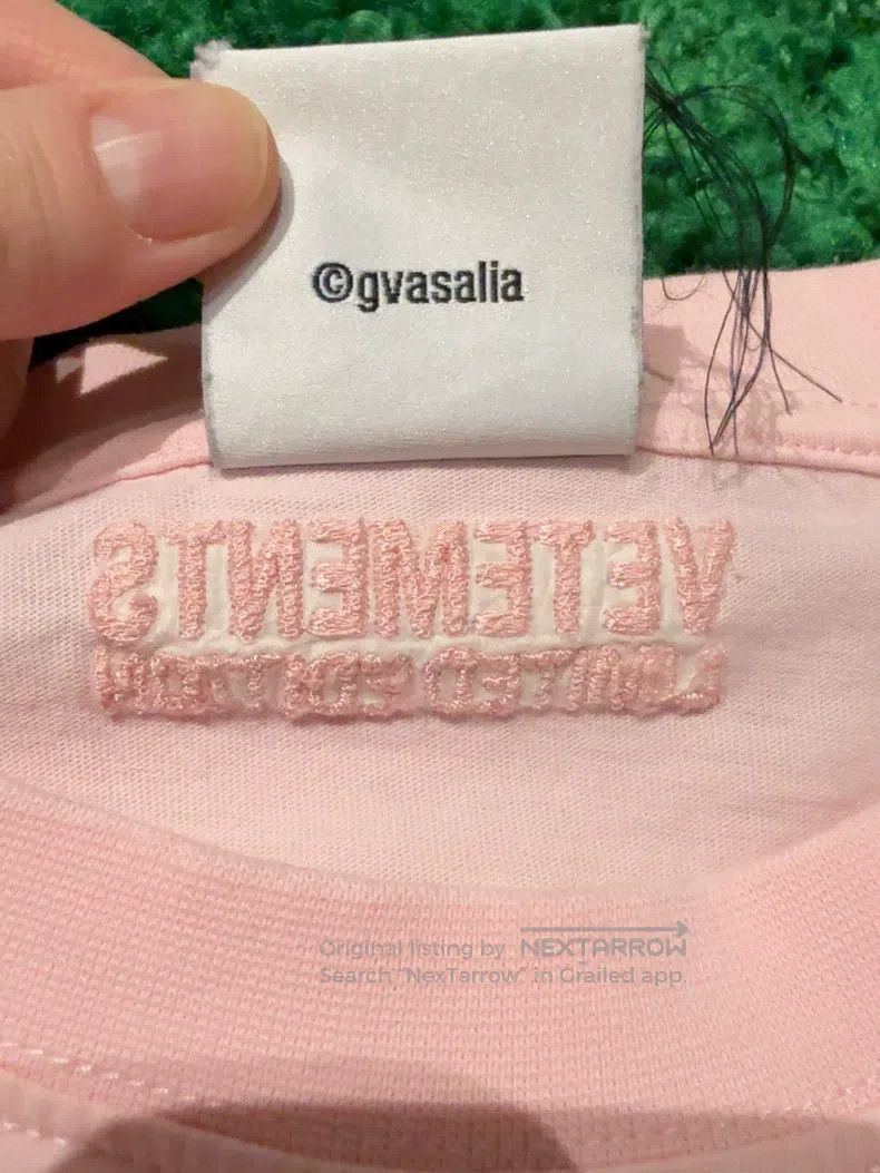 Vetements Vetements Pink Round Neck T-Shirt XS Size Size US XS / EU 42 / 0 - 3 Thumbnail
