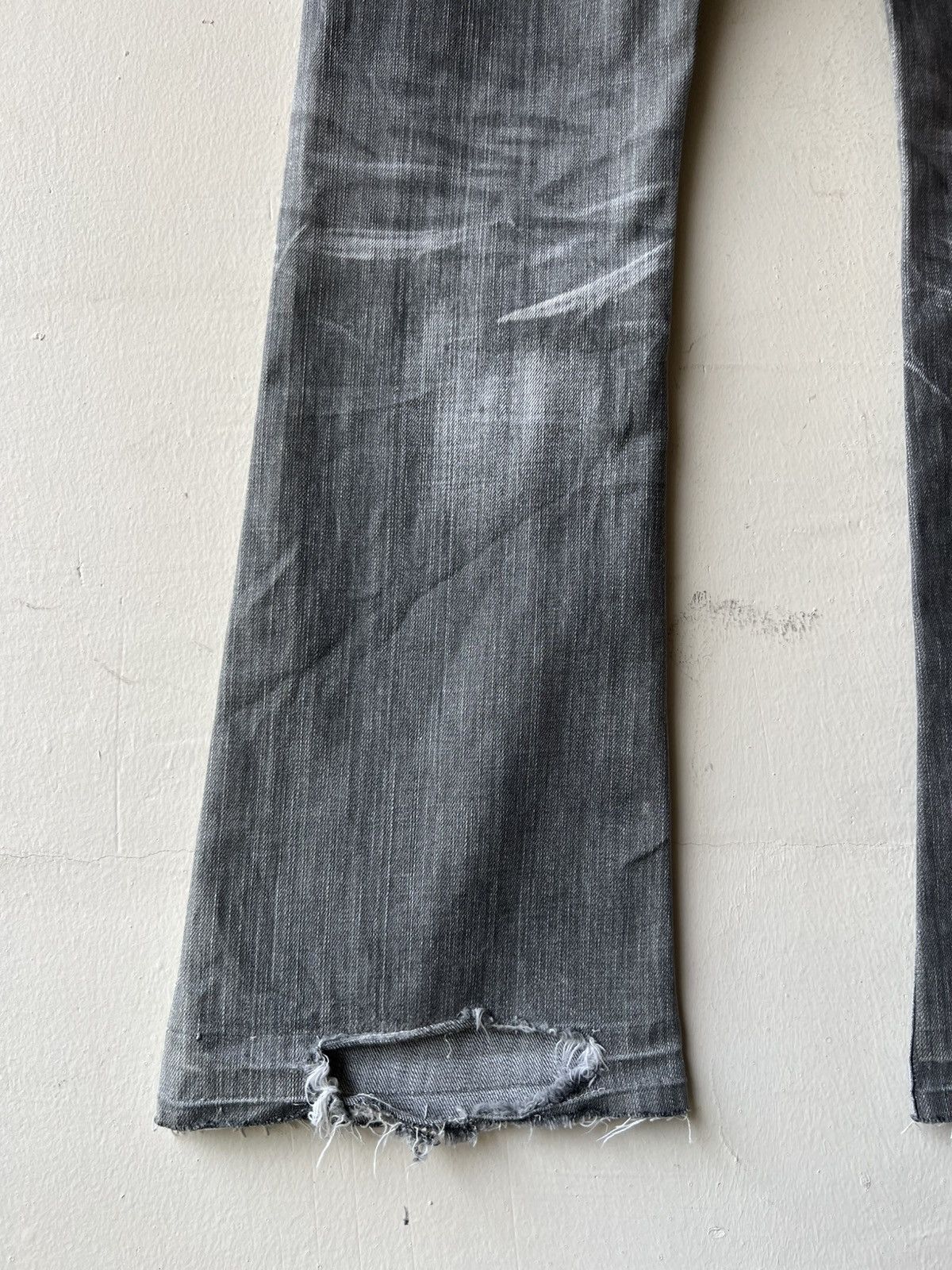 Tornado Mart Tornado Mart Distressed Fade Denim Flare Jeans Size US 31 - 17 Thumbnail