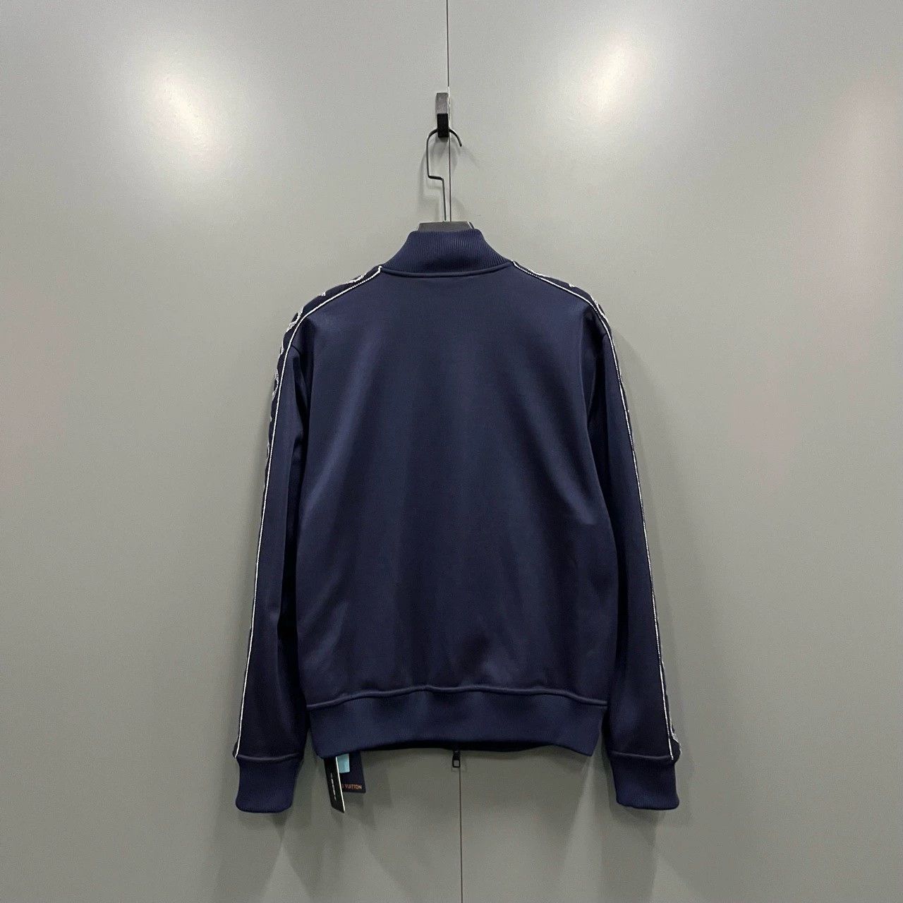 Louis Vuitton Louis Vuitton Navy Side Logo Embroidered Jacket Size US S / EU 44-46 / 1 - 2 Thumbnail
