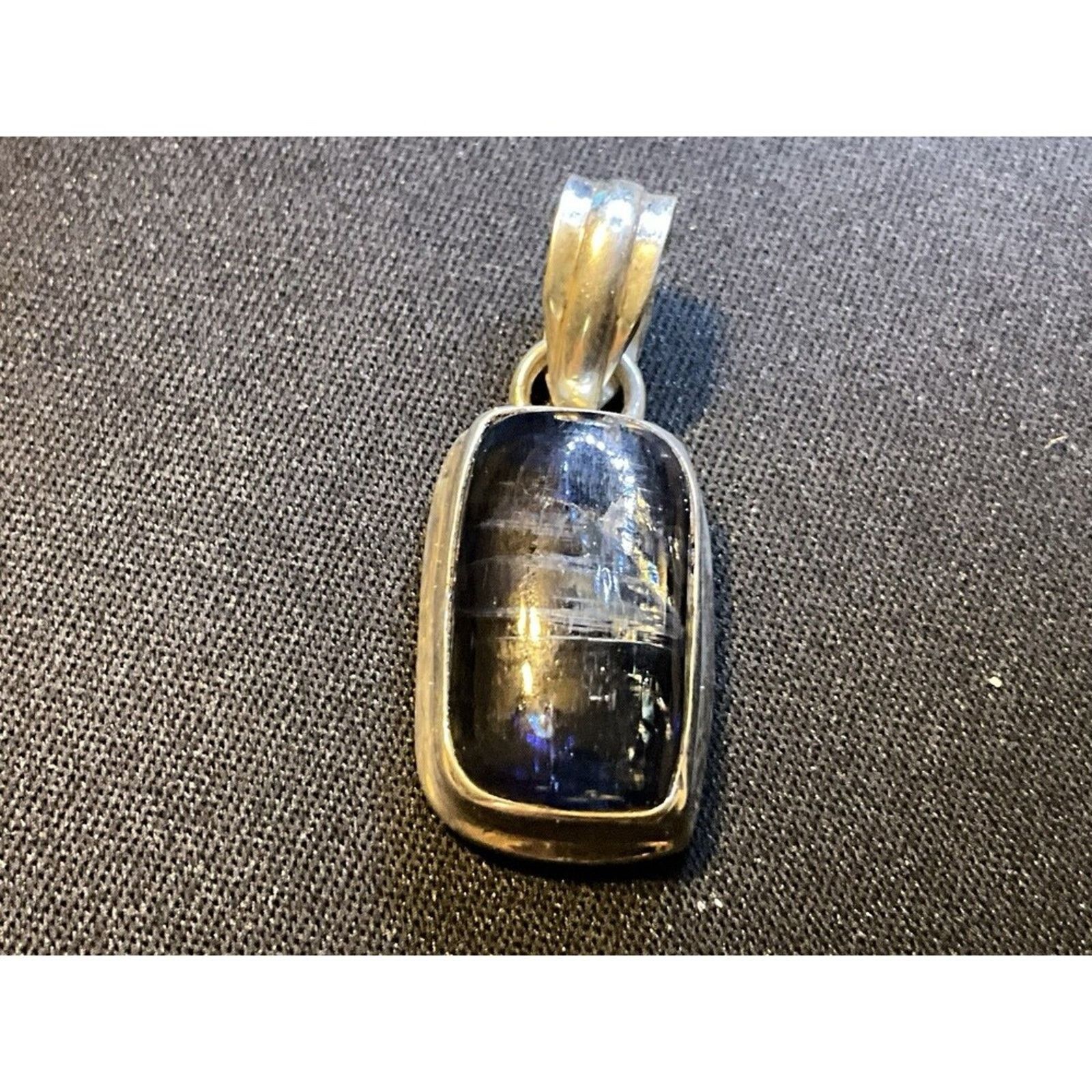 Other 925 Sterling Silver Pendant Labradorite Gemstone. Large Bail Size ONE SIZE - 1 Thumbnail