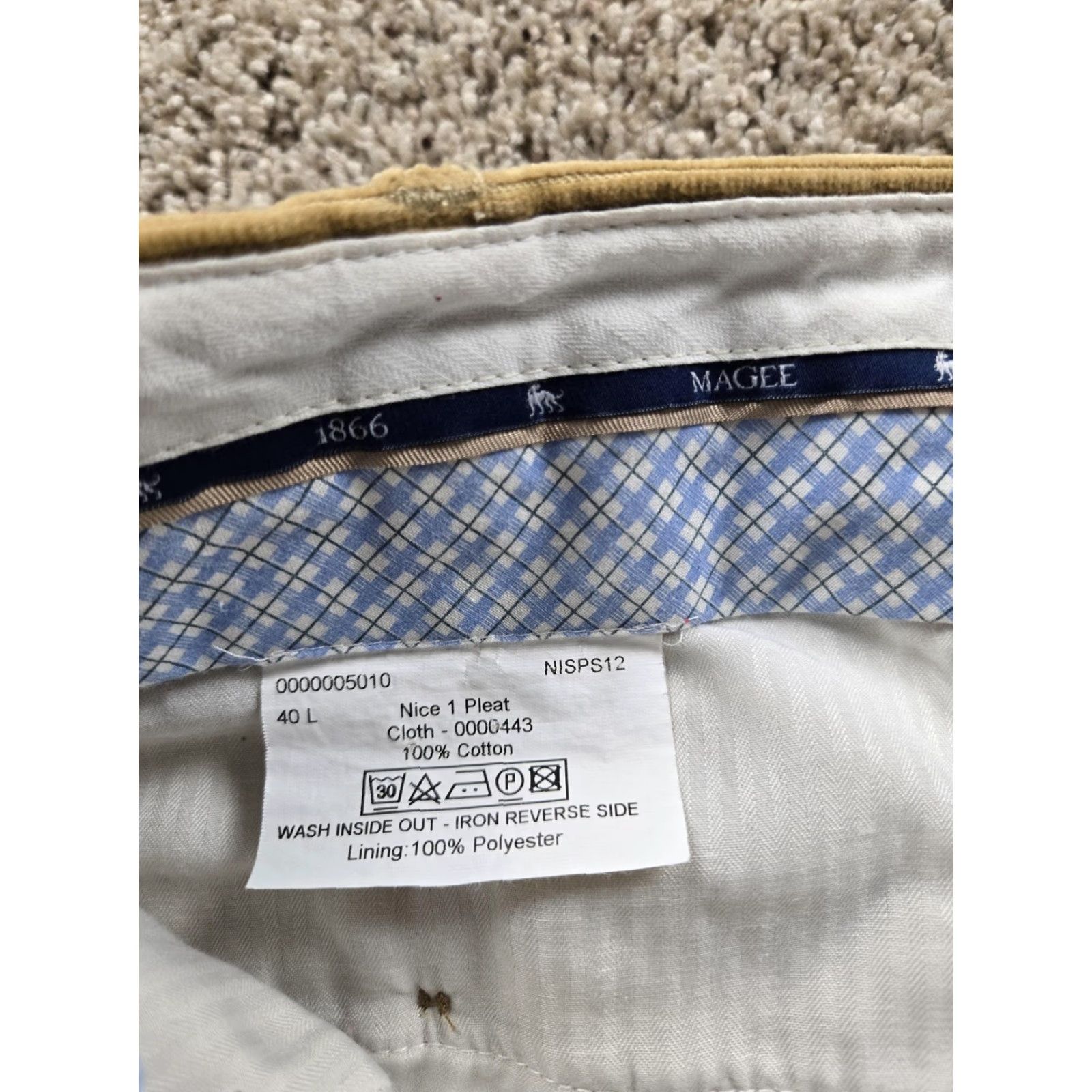 Vintage Magee Corduroy Pants Mens 40x33 Beige Chino Straight Leg Cotton 5-Pocket Design Pleated Front Classic Fit zip Size US 40 / EU 56 - 3 Thumbnail