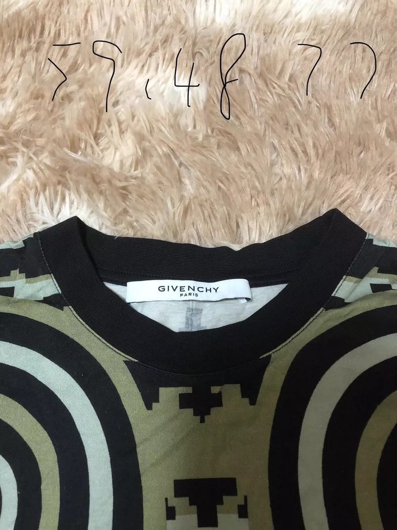 Givenchy Givenchy Short Sleeve T-Shirt 2506-Nextarrow Size US XS / EU 42 / 0 - 3 Thumbnail
