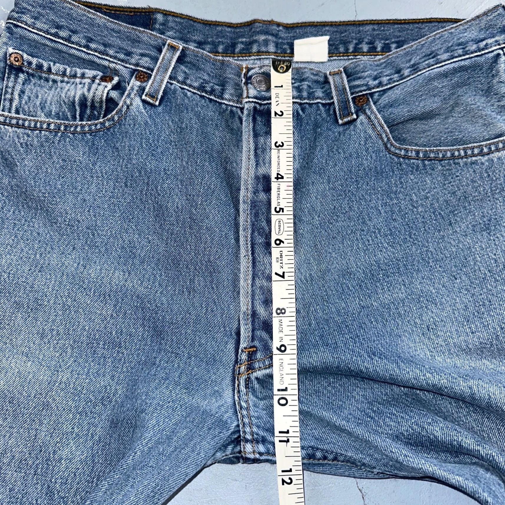 Levi's VINTAGE Levi's 501 Jeans 34x30 Blue Light Wash 90s Straight Leg Mens Regular Denim 34 30 XX Levis 501 Series USA Size US 34 / EU 50 - 6 Thumbnail