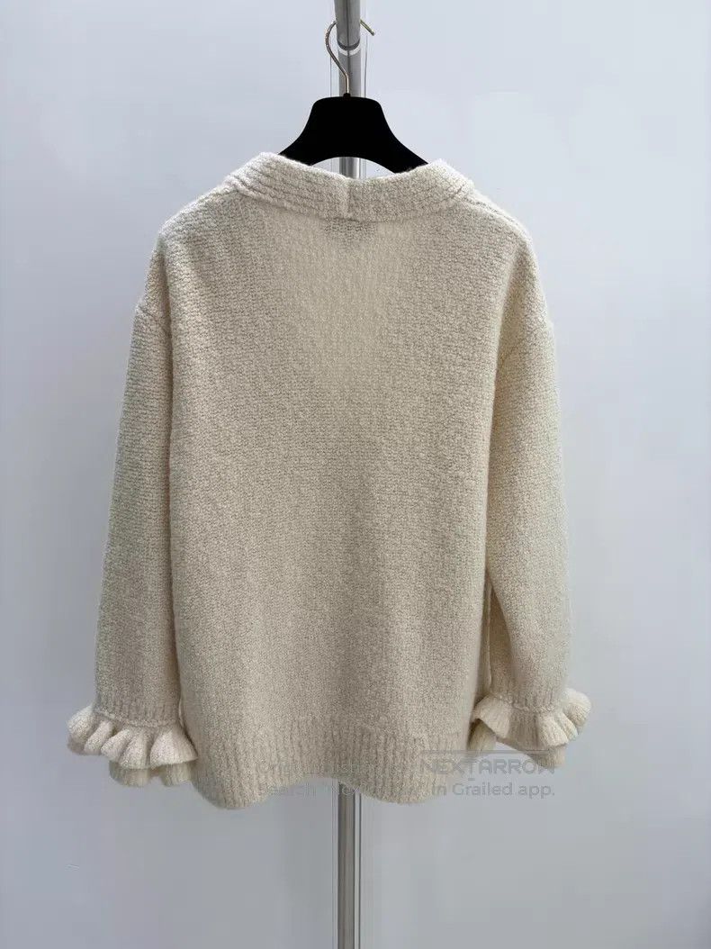 Chanel Chanel White lotus leaf sleeve cashmere cardigan jacket Size XS / US 0-2 / IT 36-38 - 2 Thumbnail