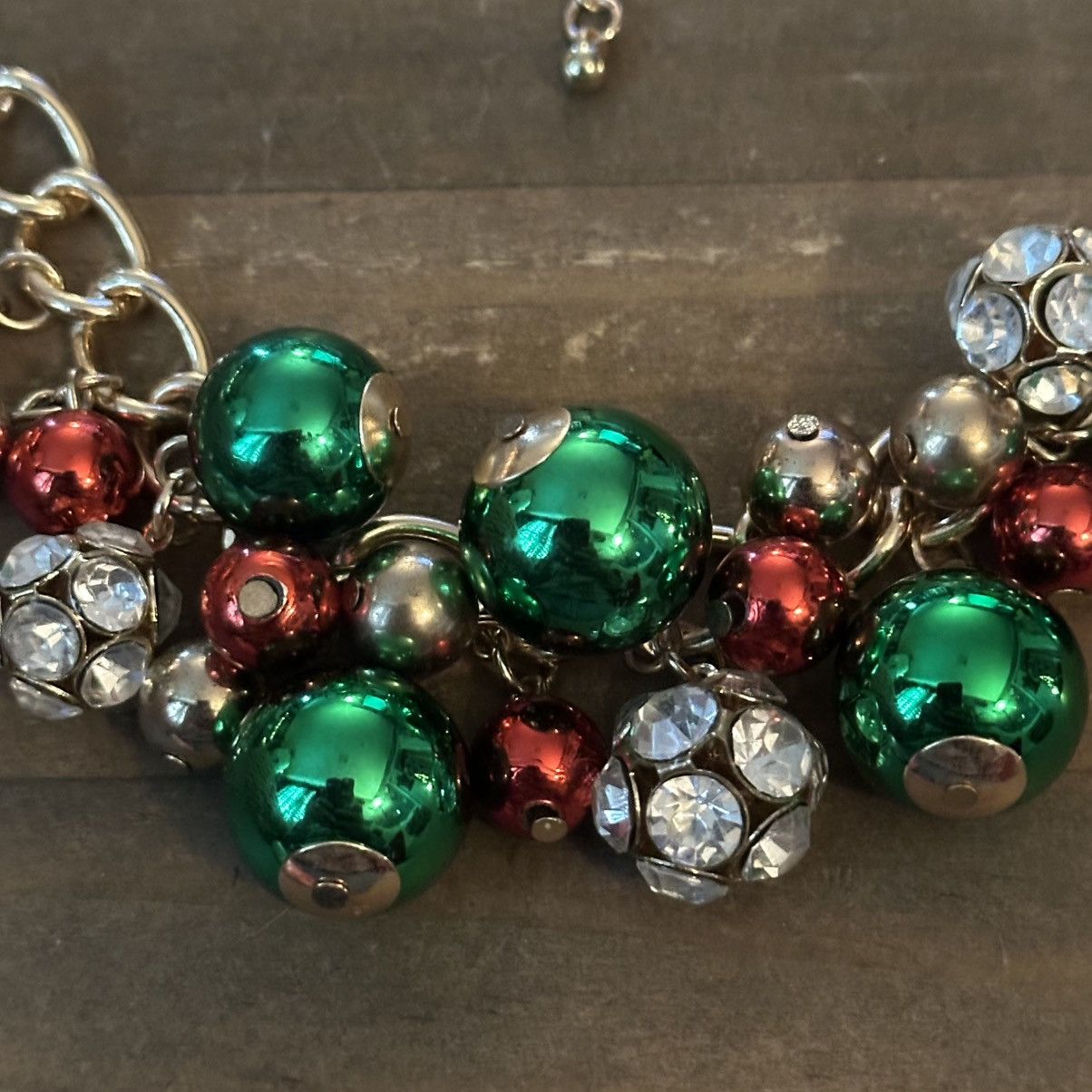 Other Christmas red and green ball charm necklace Size ONE SIZE - 3 Thumbnail