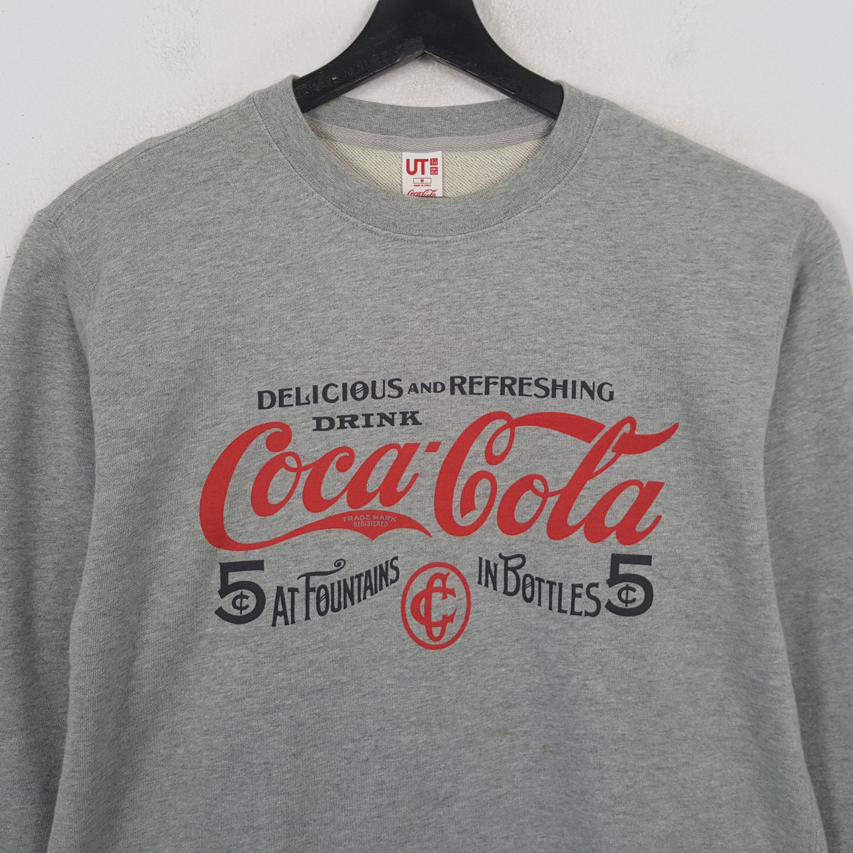Uniqlo Coca Cola X Uniqlo Sweatshirt RR13 Size US M / EU 48-50 / 2 - 2 Thumbnail