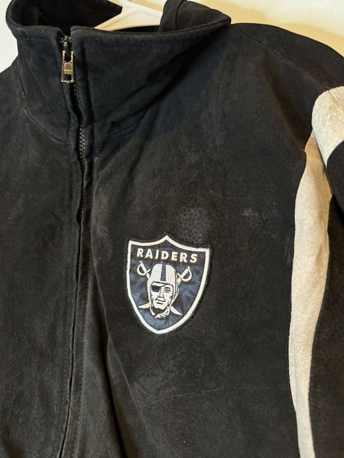 NFL OAKLAND RAIDERS Black Suede NFL Football LETTERMAN JACKET M Size US M / EU 48-50 / 2 - 2 Thumbnail