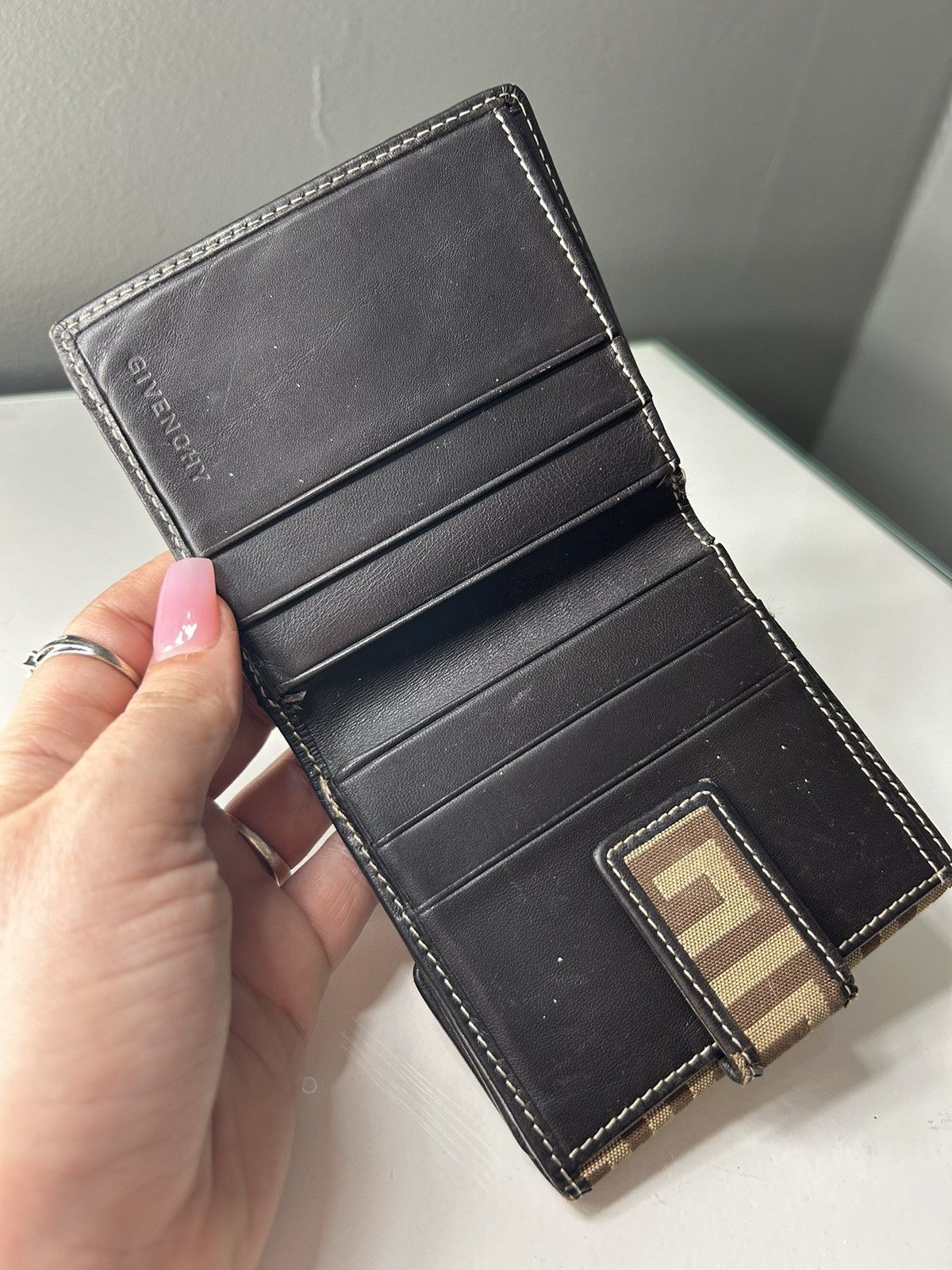 Givenchy Givenchy Monogram Canvas Compact Wallet YO0064 Size ONE SIZE - 3 Thumbnail