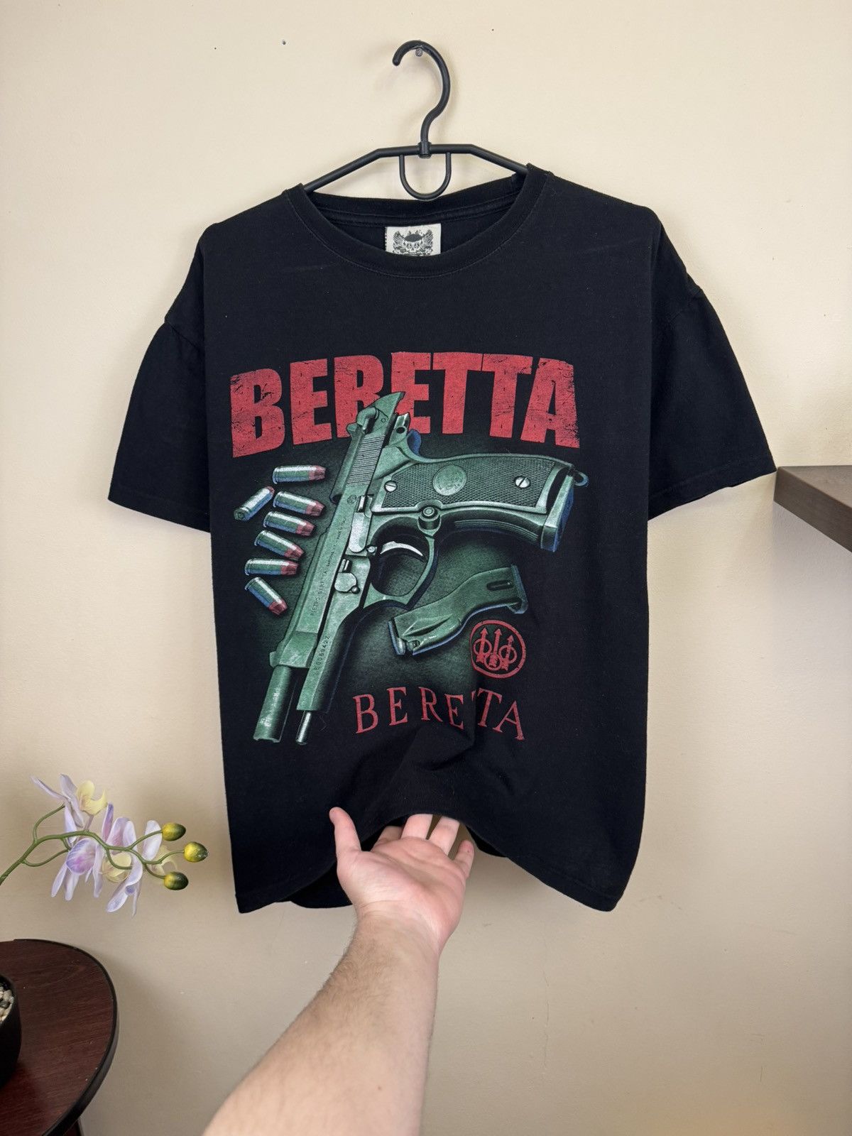 Japanese Brand Vintage Y2K Beretta Gun T-Shirt Gun Art RARE Streetwear Size US XXL / EU 58 / 5 - 8 Thumbnail