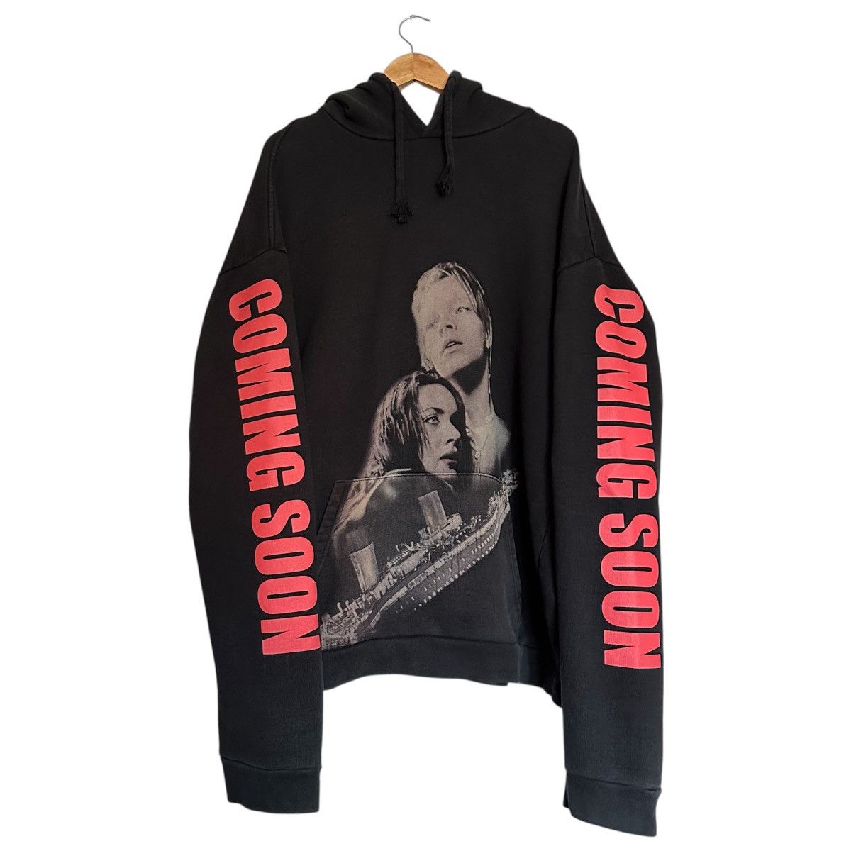 Vetements Vetements Titanic Hoodie SS15 Size US L / EU 52-54 / 3 - 1 Thumbnail