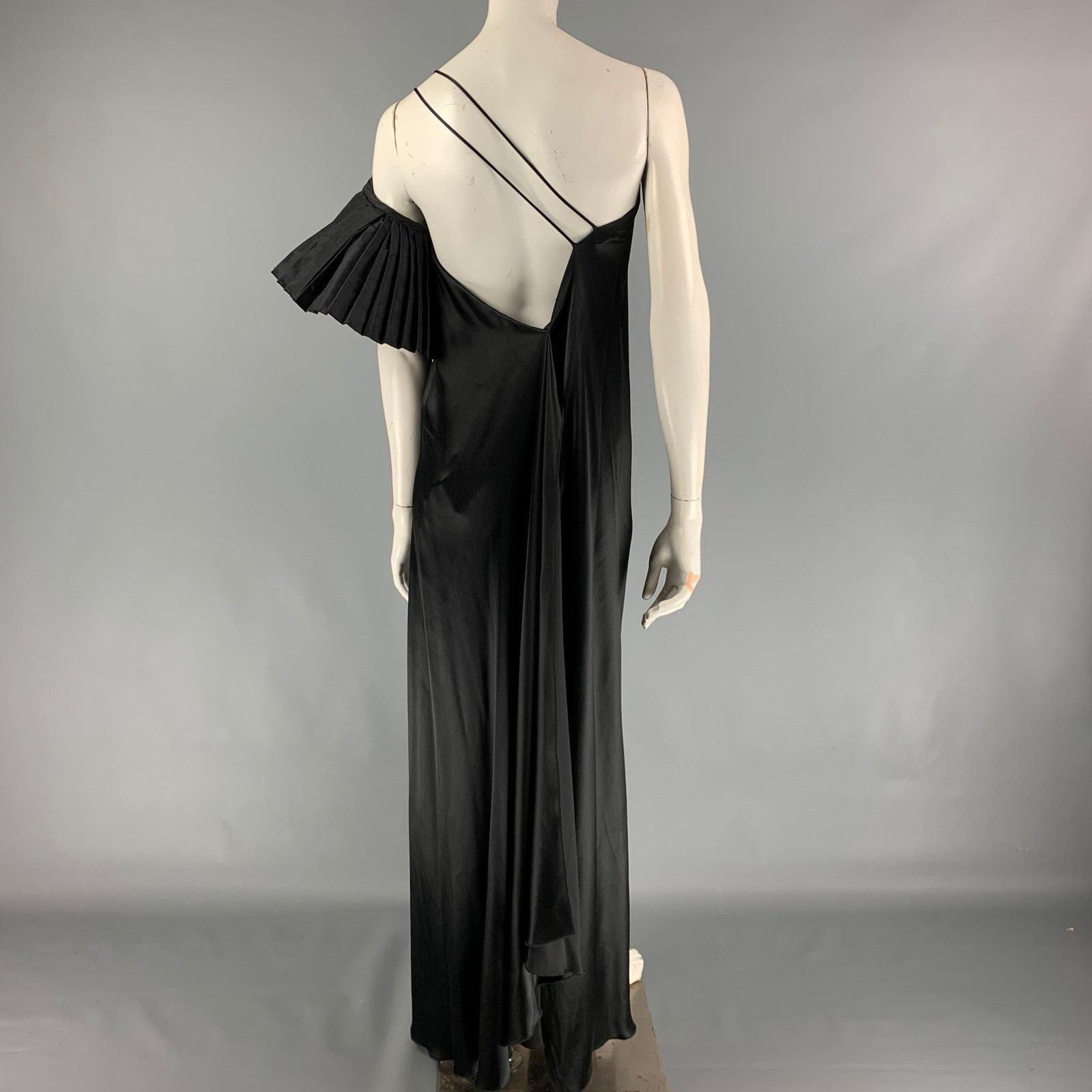 Marc Jacobs Size 0 Black Silk Ruffle Sleeve Asymmetrical Gown Size XS / US 0-2 / IT 36-38 - 5 Thumbnail