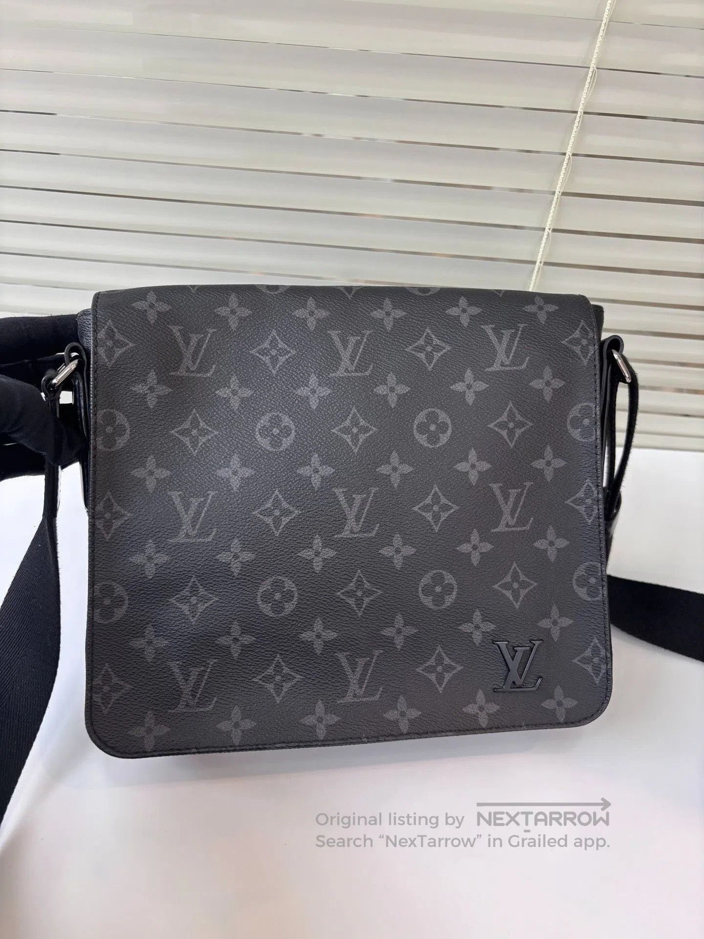 Louis Vuitton Louis Vuitton Monogram Messenger Small. Size ONE SIZE - 3 Thumbnail