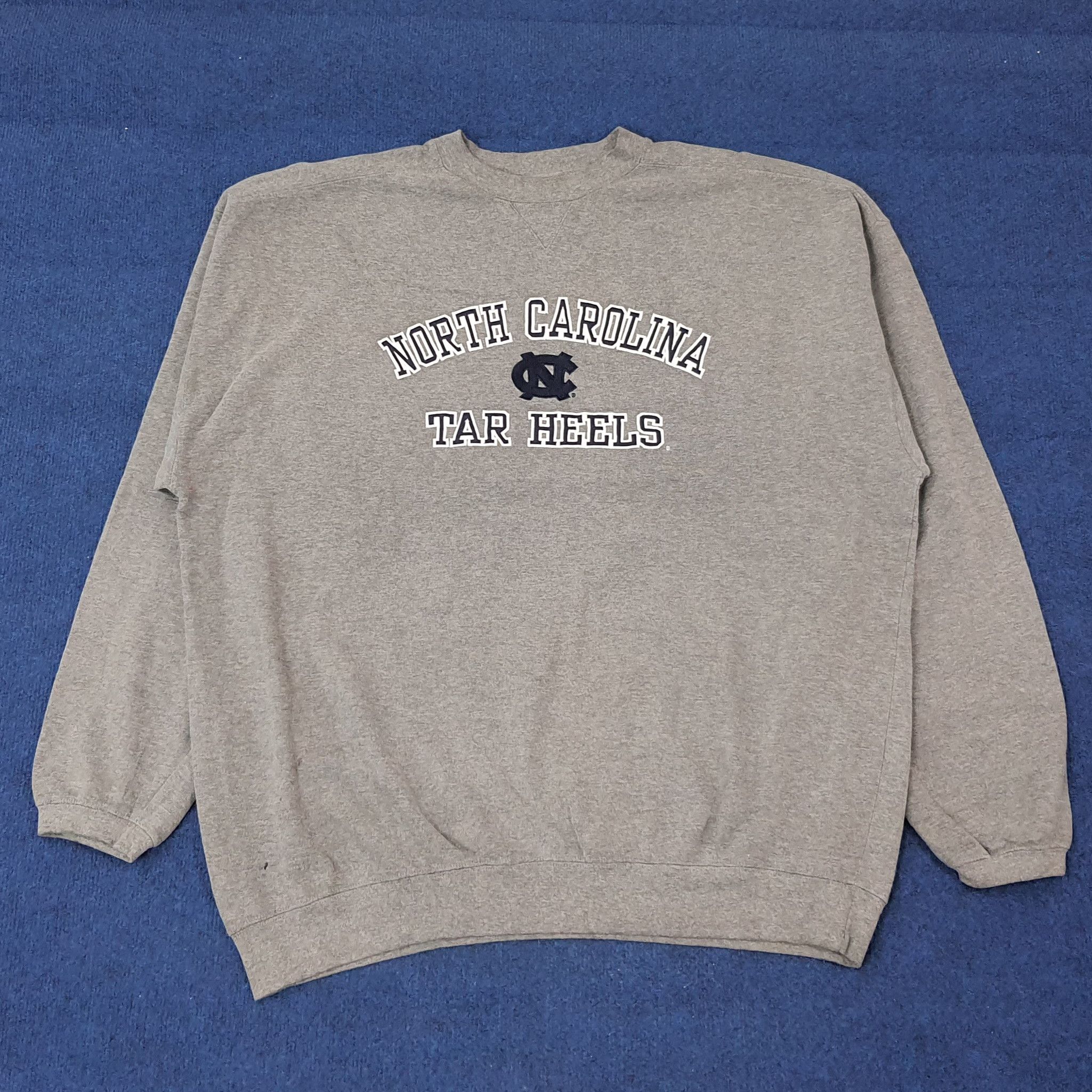Vintage Vintage North Carolina Tar Heels NC Sweatshirt C251N14 Size US XXL / EU 58 / 5 - 1 Thumbnail