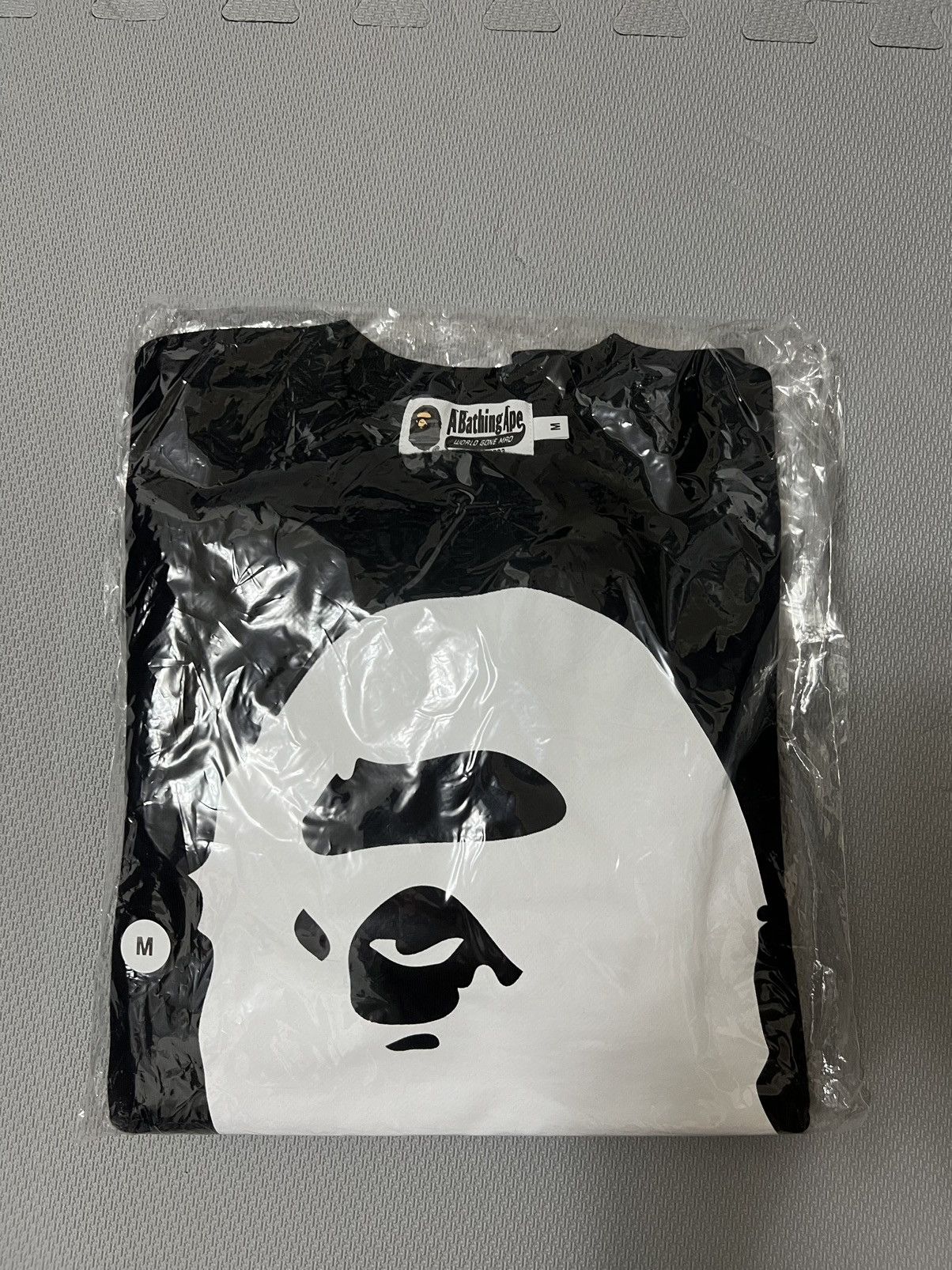 Bape BAPE Premium Happy New Year Ape Head Logo Crewneck (SS22) Size US M / EU 48-50 / 2 - 3 Thumbnail