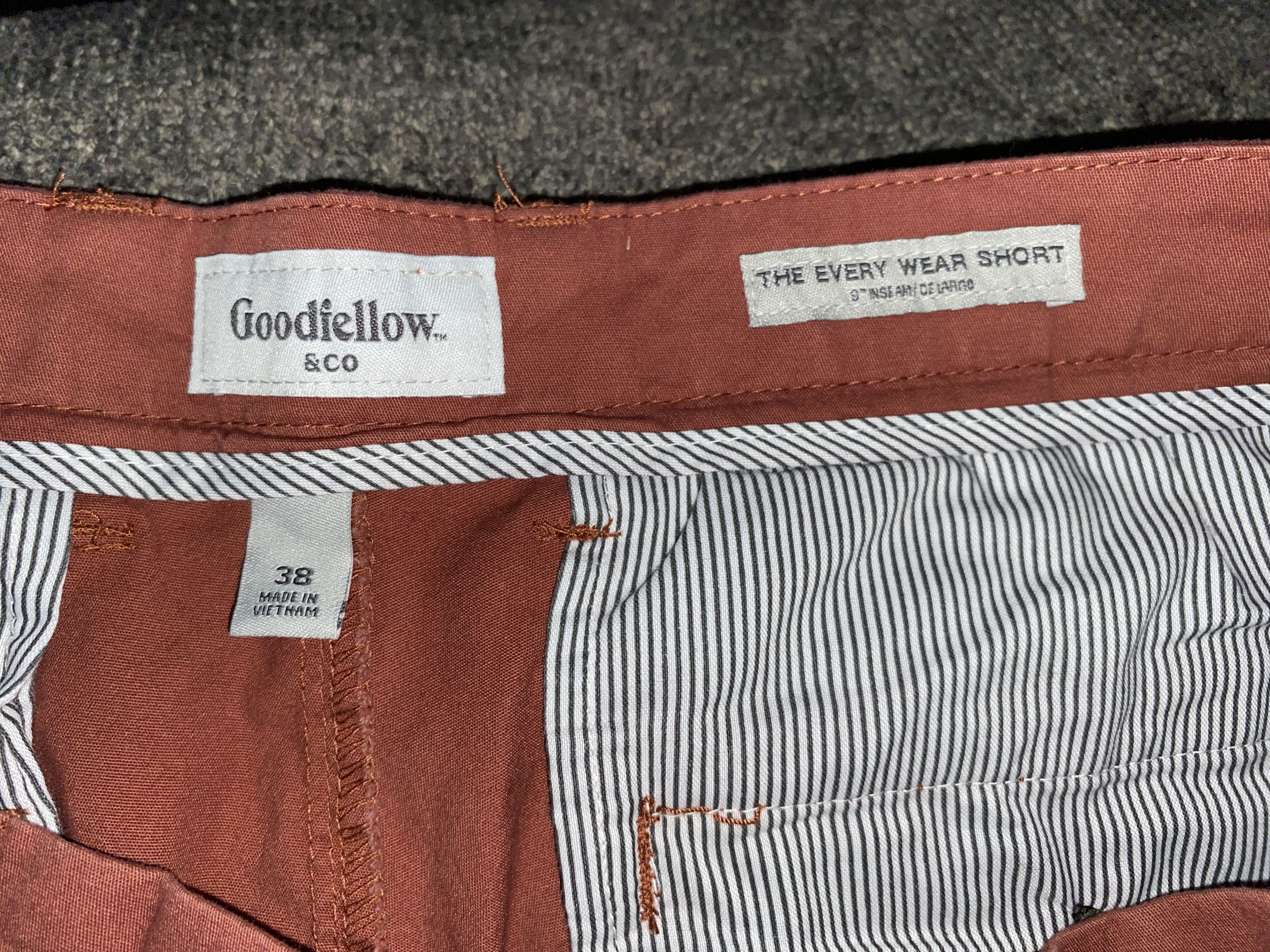 Target Basics Goodfellow & Co Good fellow Company casual Chino shorts Size US 38 / EU 54 - 4 Thumbnail