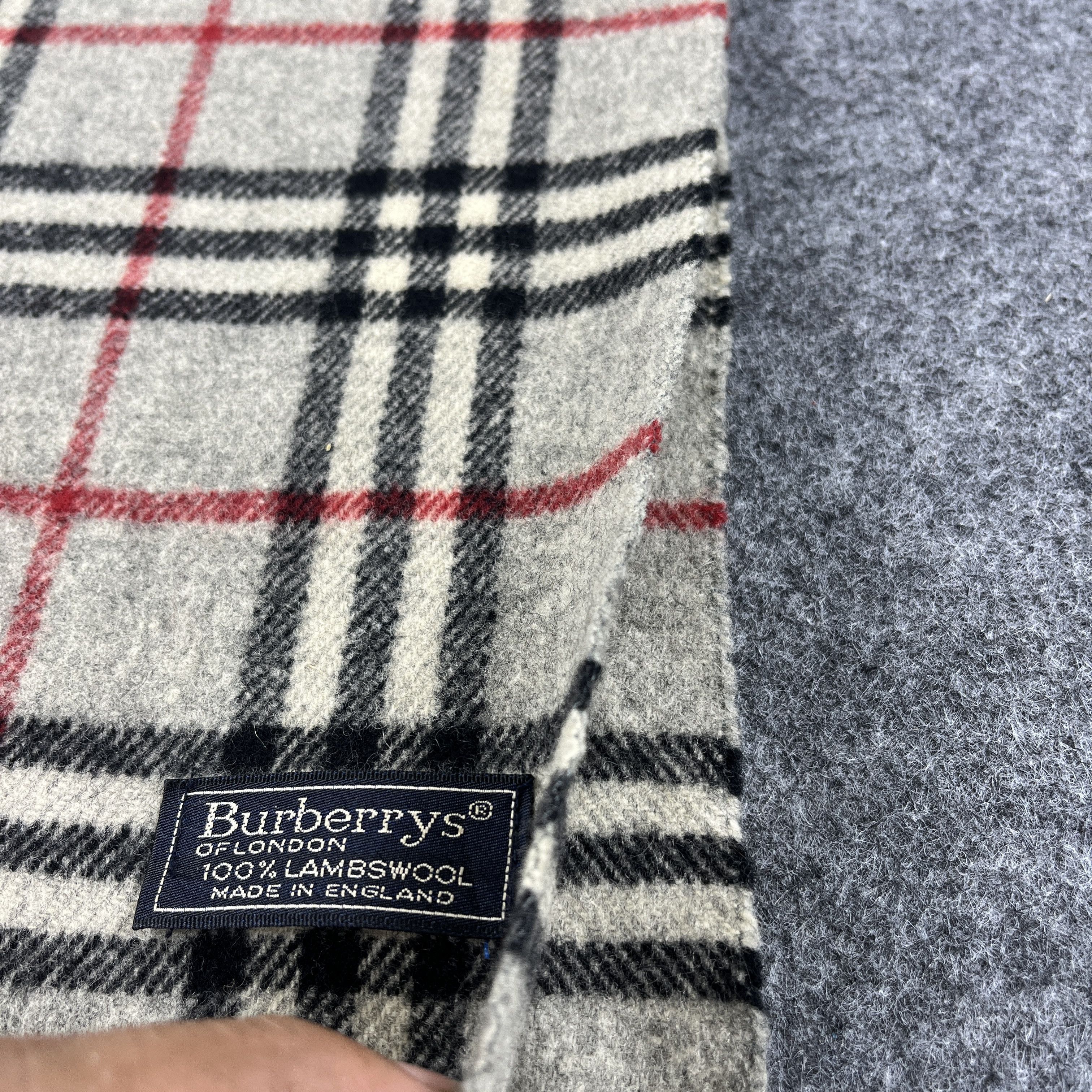 Burberry Burberry Scarf / Muffler / Neckwear T1238 Size ONE SIZE - 8 Thumbnail