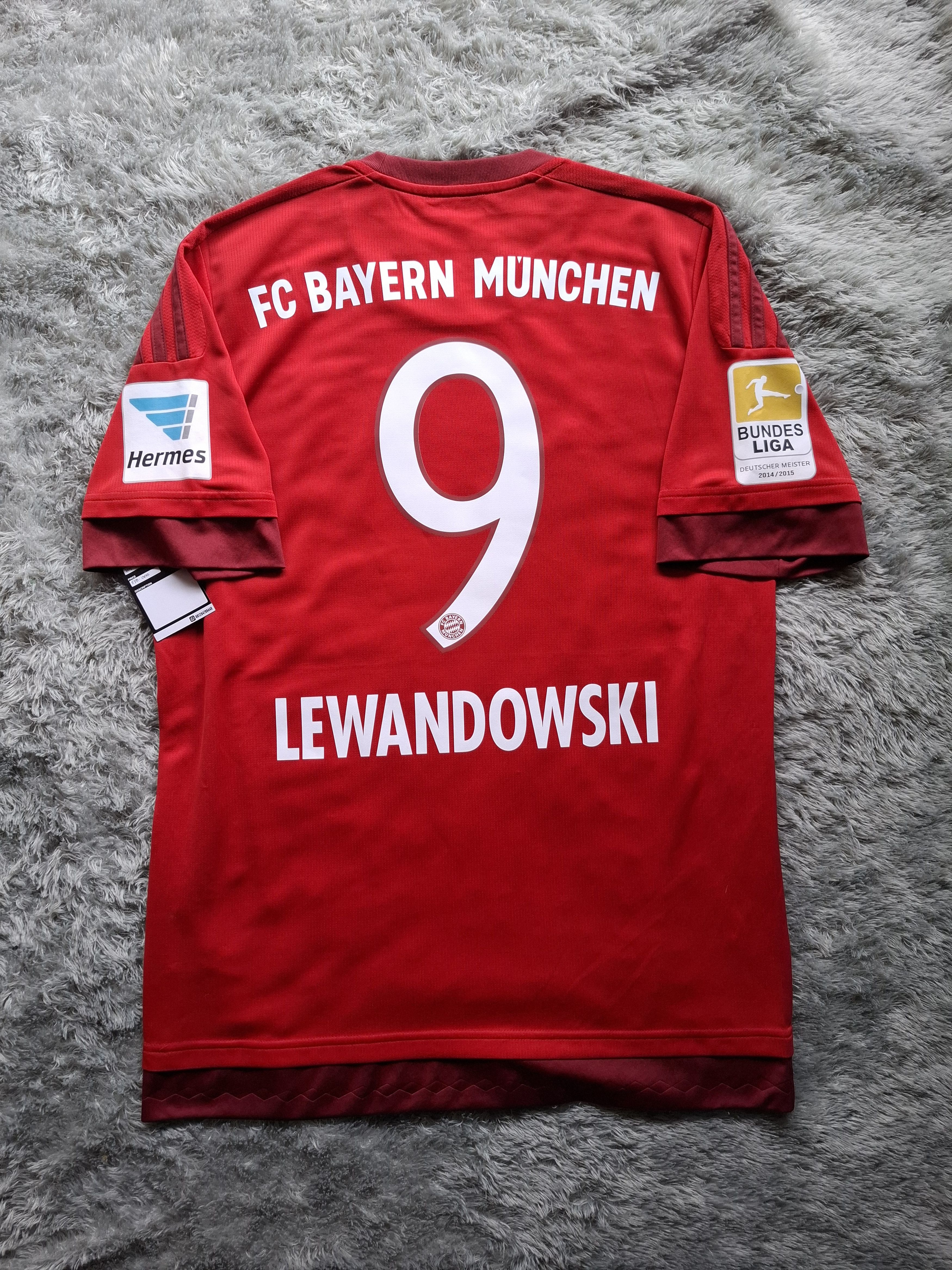 Adidas Bayern Munchen 2015-16 Home kit Size US M / EU 48-50 / 2 - 1 Thumbnail