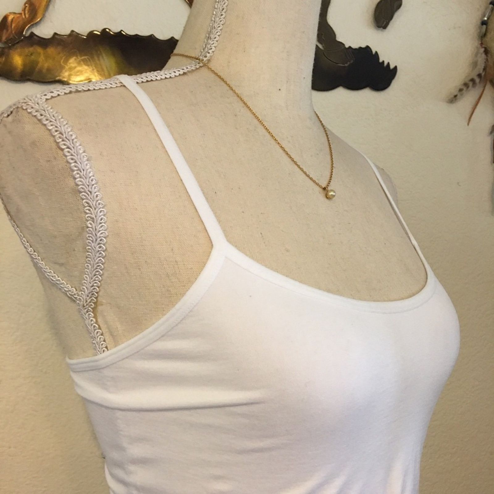 Vintage Vintage Avon pearl pendant on gold tone chain Size ONE SIZE - 2 Thumbnail