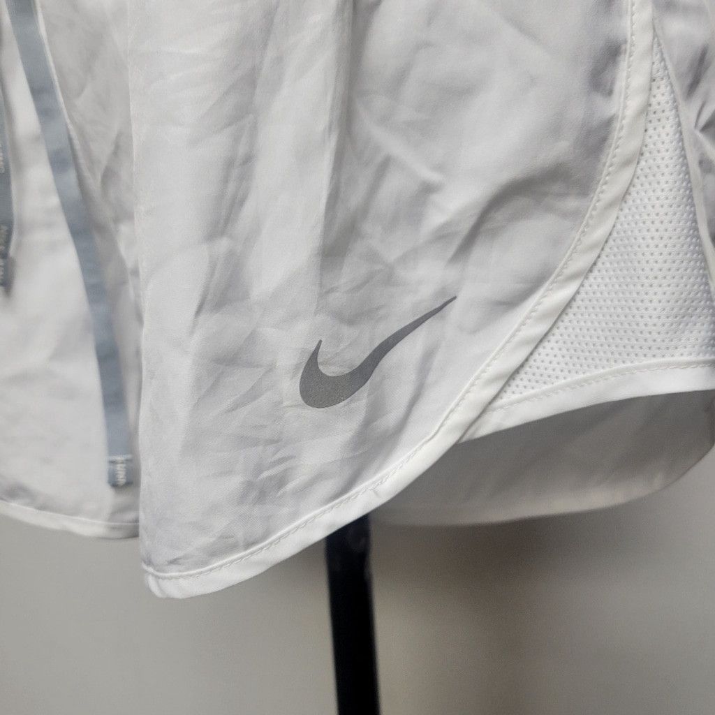 Nike Nike Women's Running Shorts. Size Medium. Excellent Conditio Size 28" / US 6 / IT 42 - 10 Thumbnail