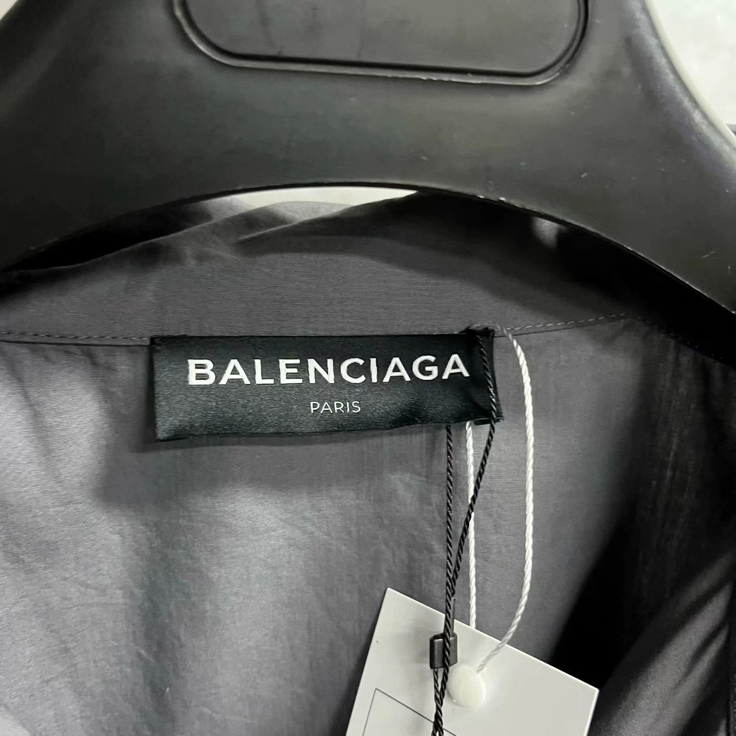 Balenciaga Balenciaga's Latest Blue Monochrome Stitching Size US M / EU 48-50 / 2 - 5 Thumbnail
