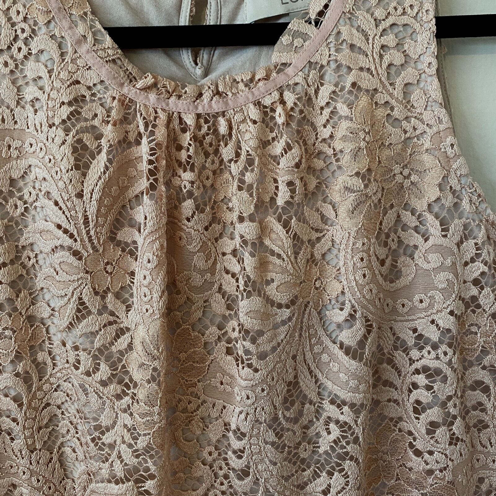 Other LOFT Rose Floral Lace Lined Sleeveless Blouse Key Hole XSP Size XS / US 0-2 / IT 36-38 - 10 Thumbnail