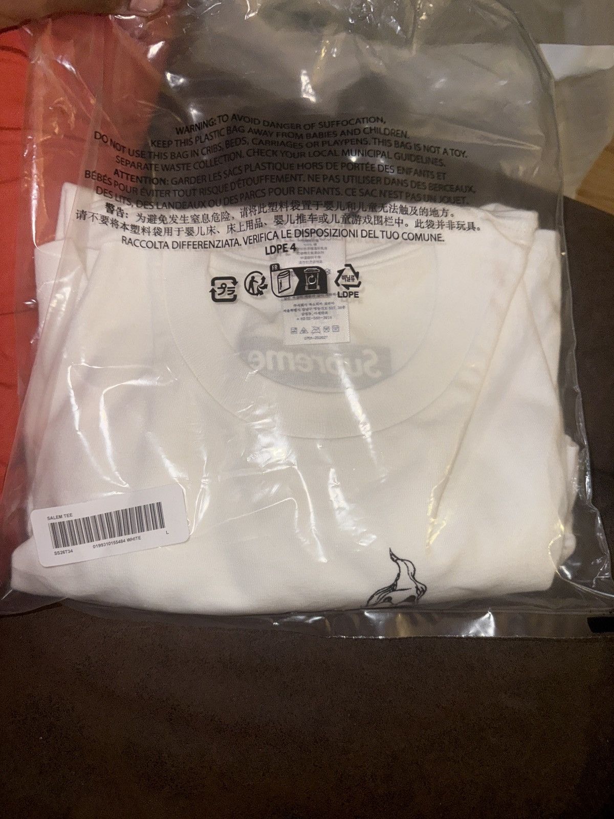 Supreme Supreme Salem Tee white large Size US L / EU 52-54 / 3 - 2 Thumbnail