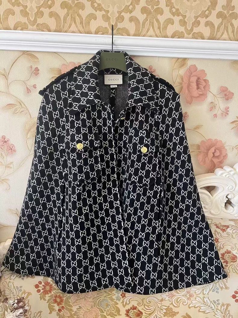 Gucci GucciWool cloak jacket 2503-Nextarrow Size S / US 4 / IT 40 - 1 Thumbnail
