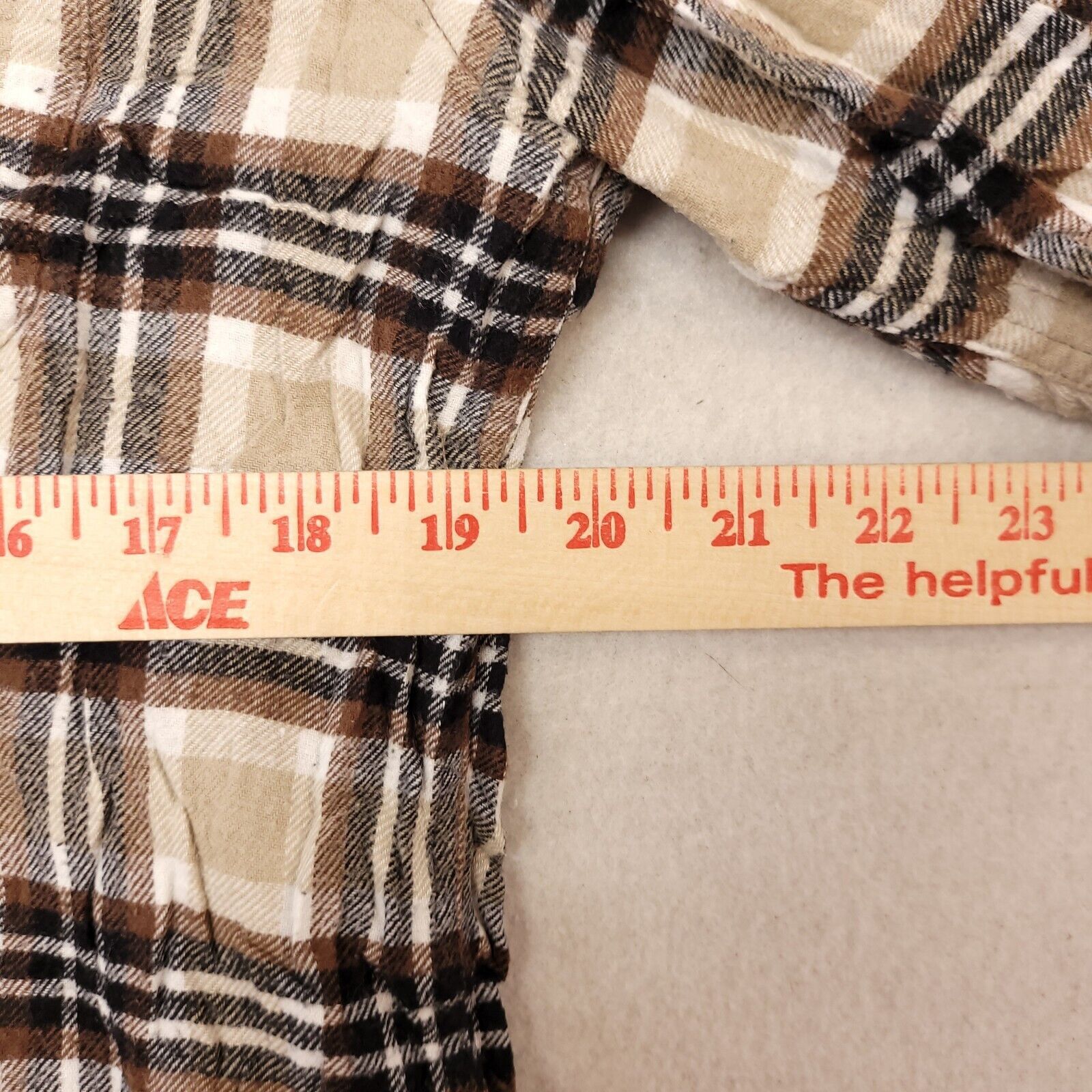 Croft & Barrow Croft & Barrow Tartan Flannel Shirt Mens Size Large L Beige Size US L / EU 52-54 / 3 - 9 Thumbnail