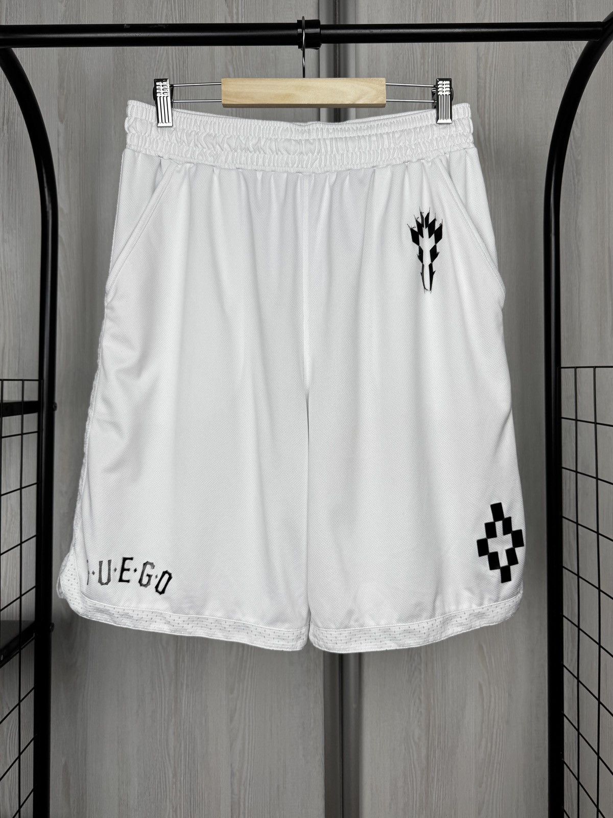 Marcelo Burlon Marcelo Burlon Fuego White Activewear Shorts size L Size US 34 / EU 50 - 2 Thumbnail