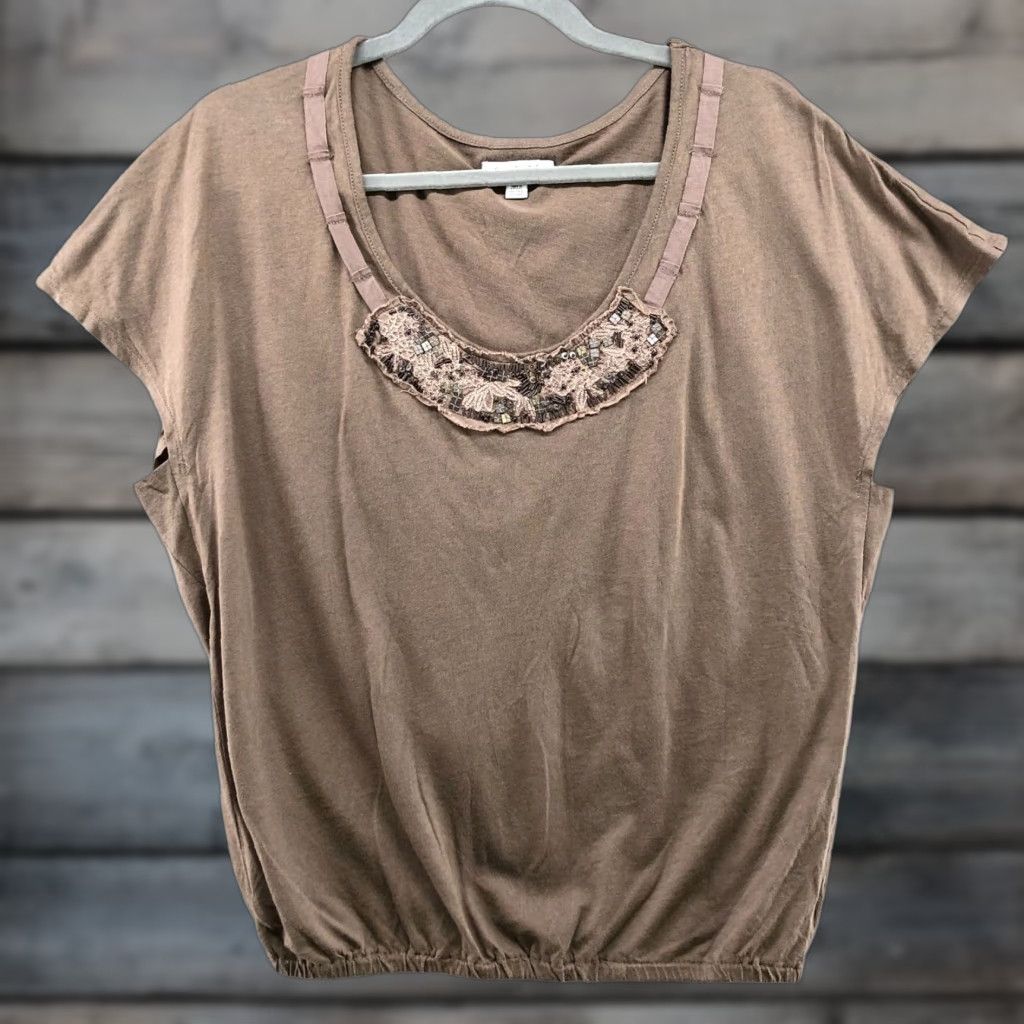 American Eagle Outfitters VINTAGE American Eagle T-Shirt Womens M Brown Sequin Short Sleeve Scoop Neck Bohemian Retro Size M / US 6-8 / IT 42-44 - 1 Thumbnail
