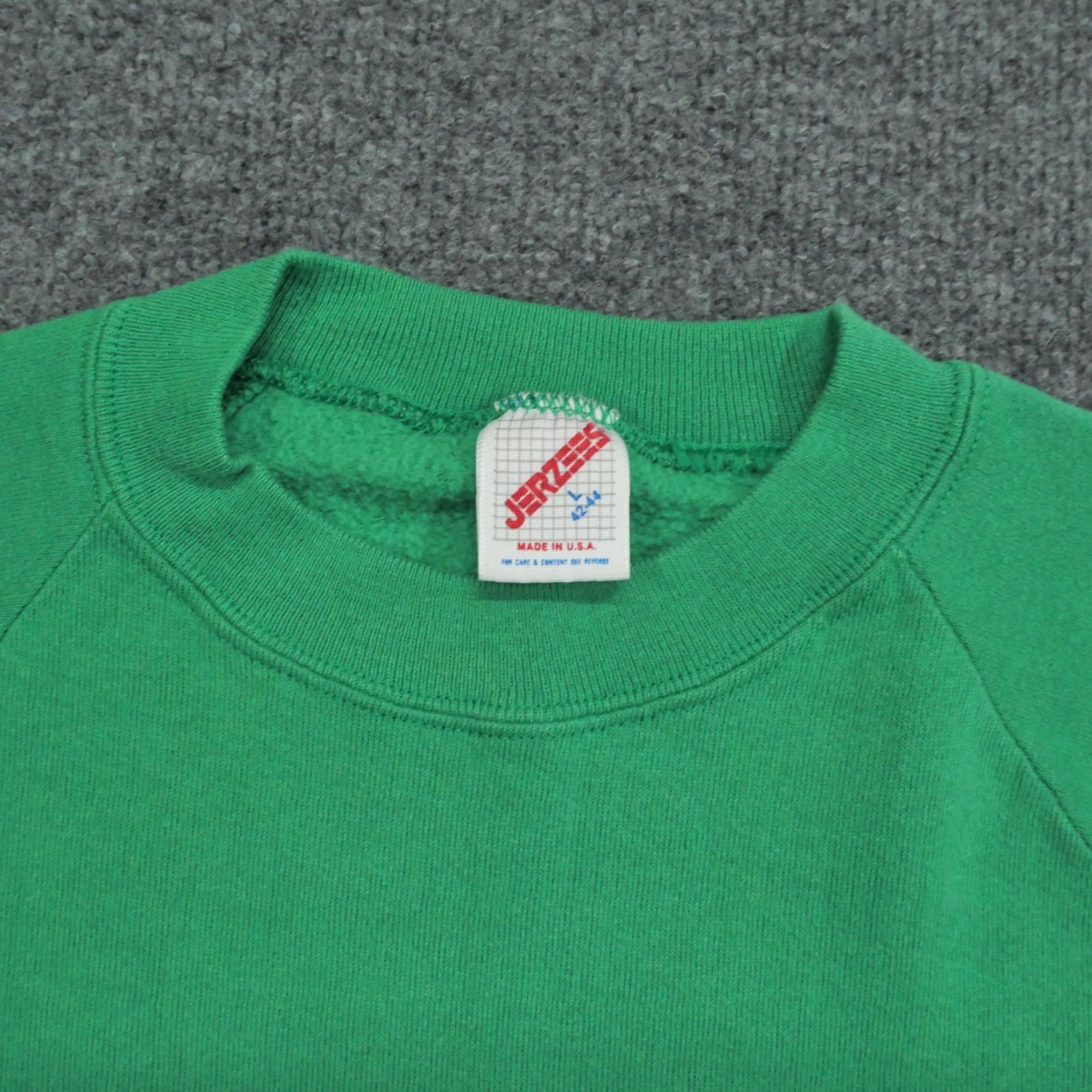 Jerzees VINTAGE Jerzees Sweatshirt Adult L Green Pullover Logo 90s Mens Shirt Other (if required) Size US L / EU 52-54 / 3 - 6 Thumbnail