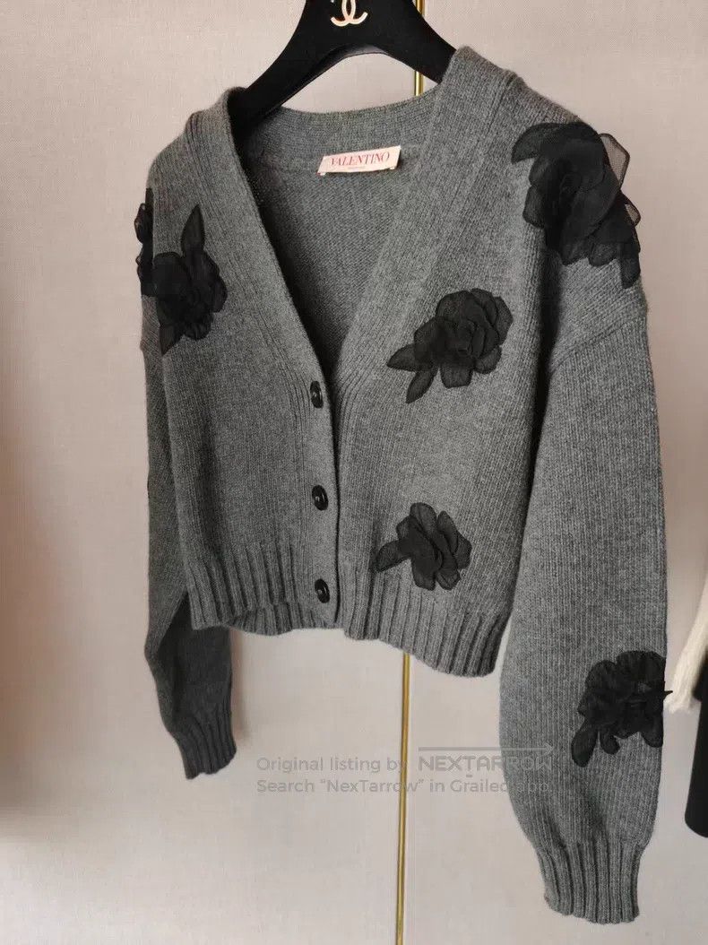 Valentino Valentino Knitted tops Size S / US 4 / IT 40 - 1 Thumbnail