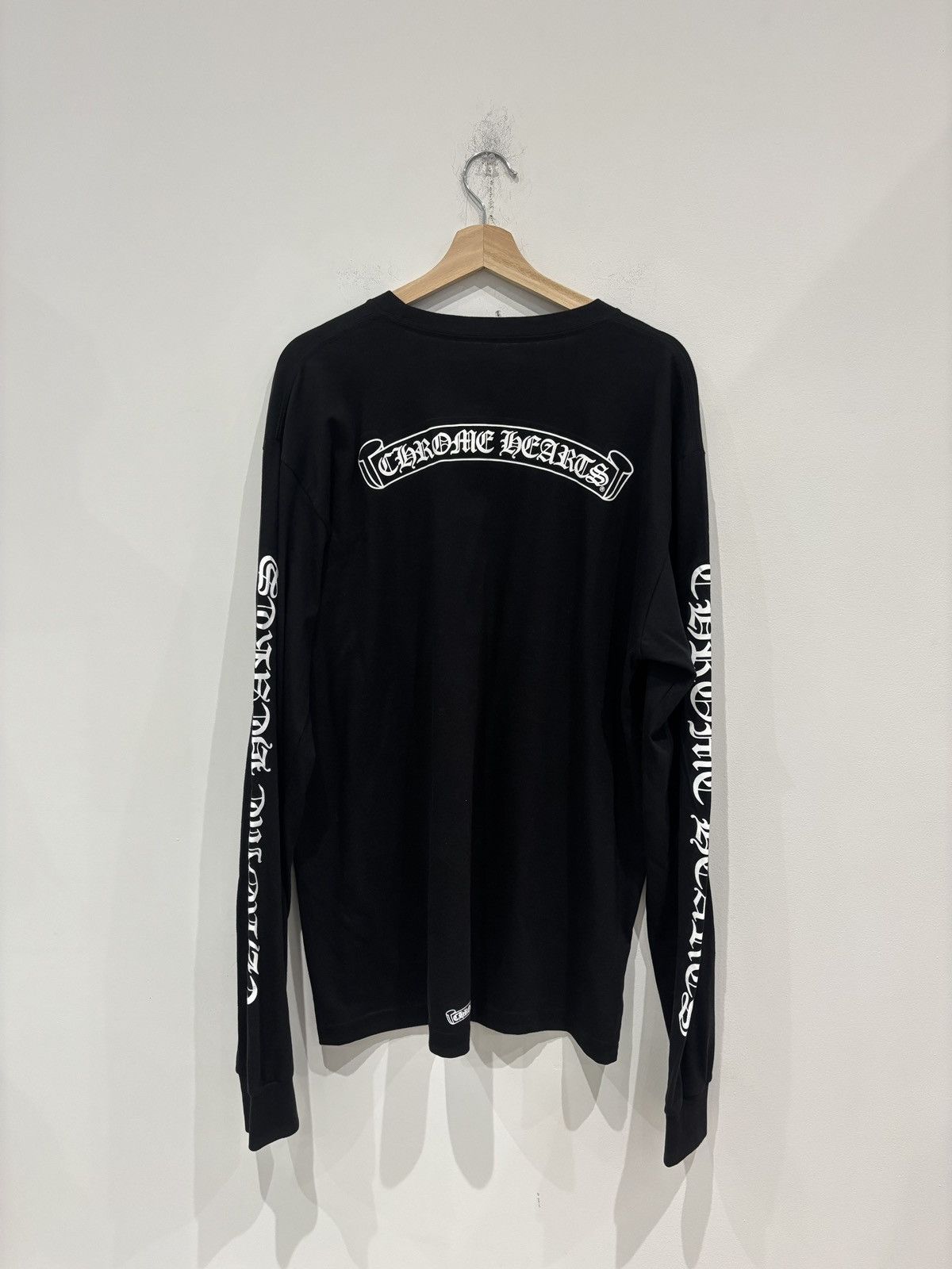 Chrome Hearts Chrome Hearts Scroll Logo Long Sleeve Shirt Black Size: XL Size US XL / EU 56 / 4 - 2 Thumbnail