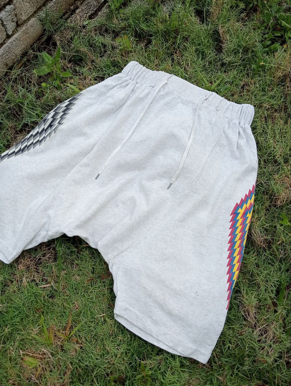 Nozomi Ishiguro JAPANESE NOZOMI ISHIGURO ORTEGA SHORTPANTS Size US 30 / EU 46 - 4 Thumbnail