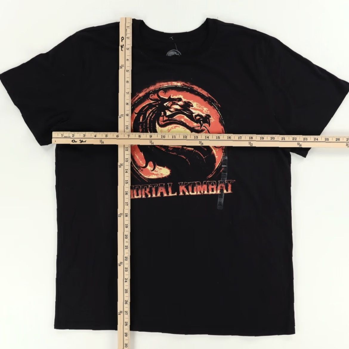 Vintage Mortal Kombat Graphic Solid T-Shirt Black Men's 2X Shirt Men 2X Mortal Kombat Graphic Solid T-Shirt Black Mens 2X Size US XXL / EU 58 / 5 - 3 Thumbnail