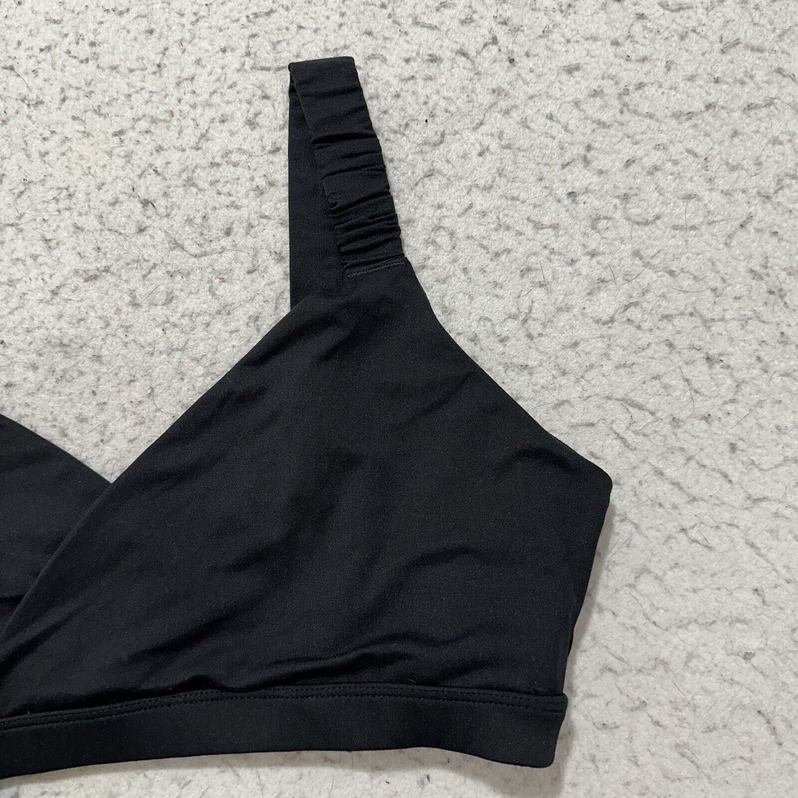 Fabletics Fabletics Medium Cross Front Sports Bra Ruched Straps Size ONE SIZE - 3 Thumbnail