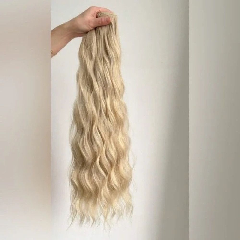 Other 24 In Clip in light Ash Blonde Wavy Hair Extensions Size ONE SIZE - 2 Thumbnail