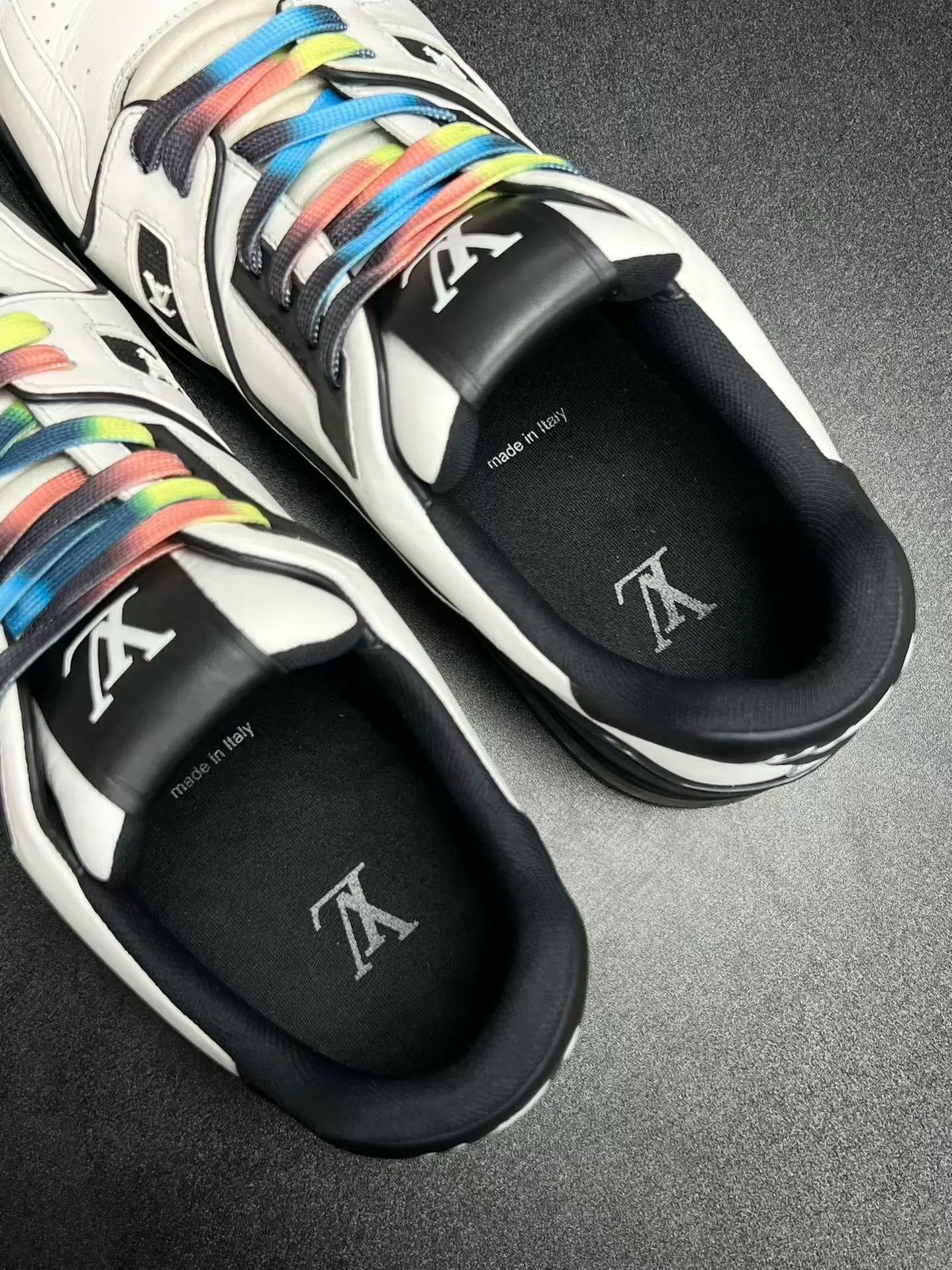 Louis Vuitton LV TRAINER White Black Multicolor UK9 43 Size US 10 / EU 43 - 4 Thumbnail