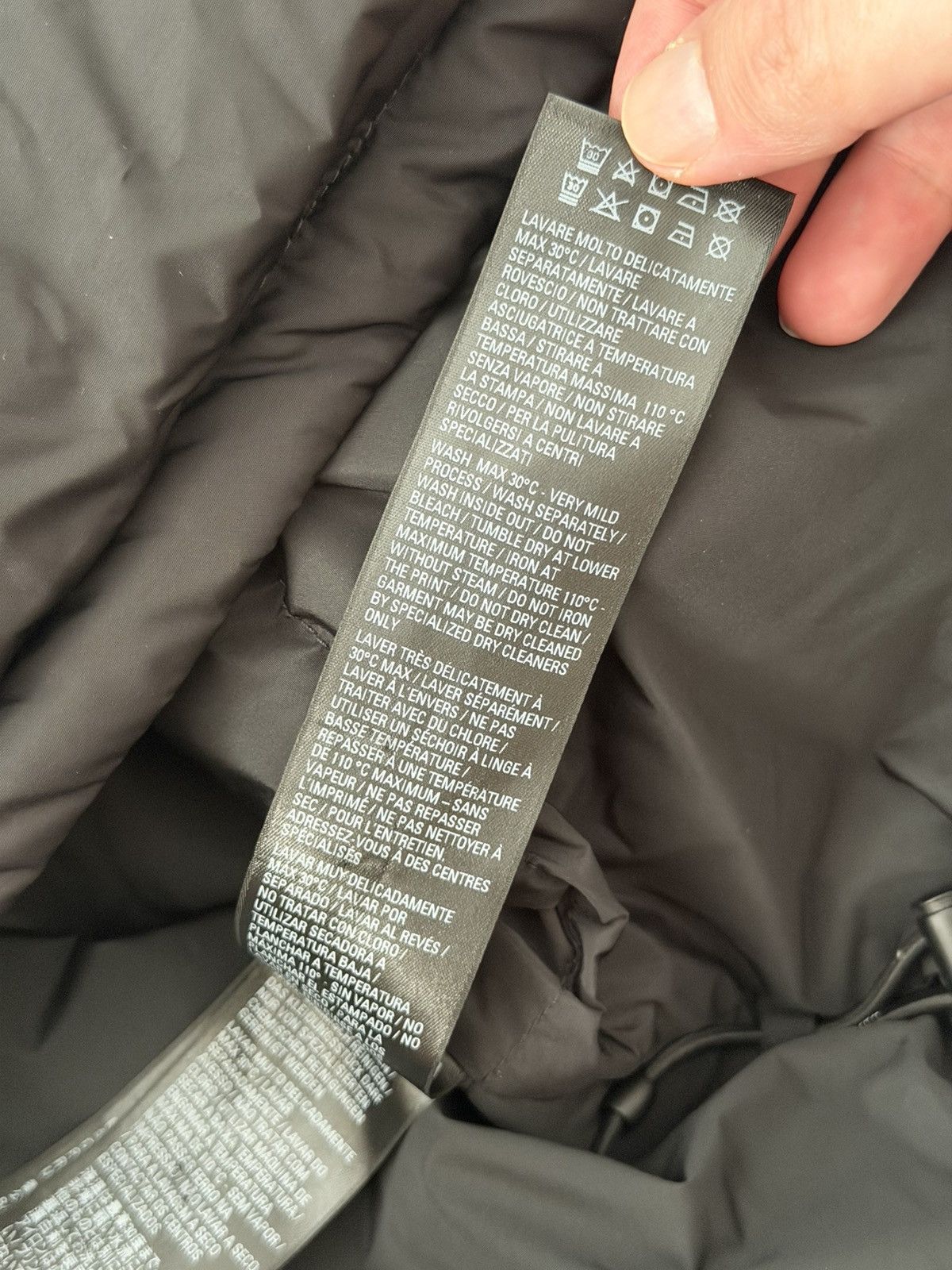 Balenciaga Balenciaga Adidas Puffer Jacket Sz.50 Size US M / EU 48-50 / 2 - 11 Thumbnail