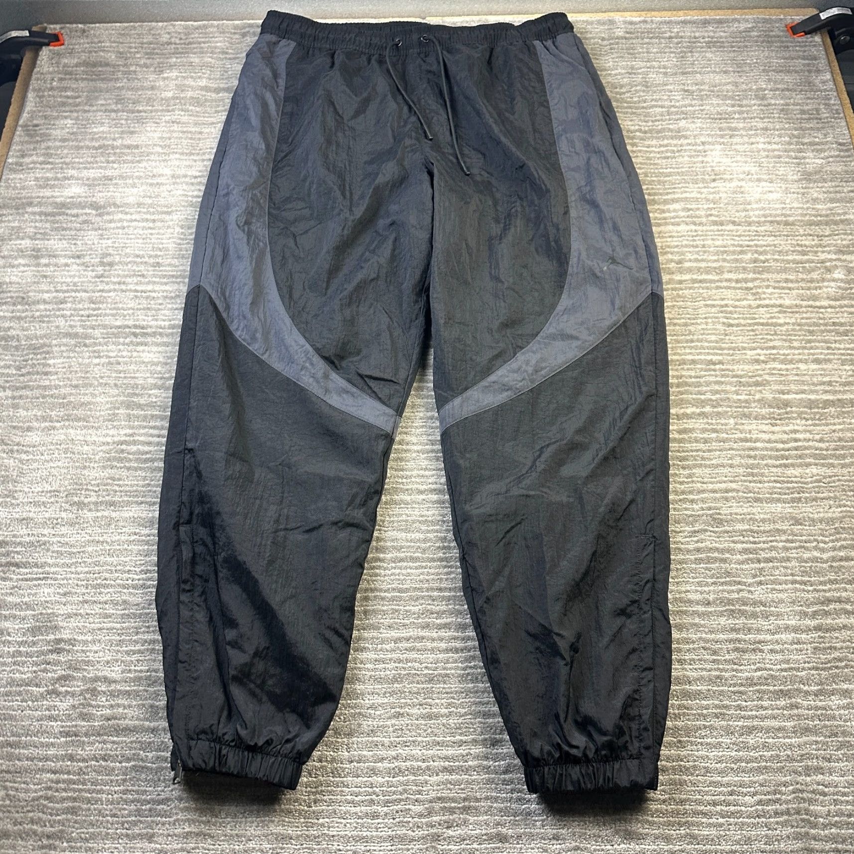 Jordan Brand Jordan Pants Mens XL Black Gray Sport Jam Warm Up Windbreaker Track Pants Regular Fit Elastic Waist Pockets Size US 36 / EU 52 - 2 Thumbnail