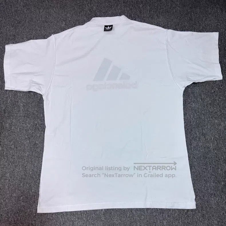 Balenciaga Balenciaga Short Sleeve T-Shirt with Letter Embroidery Log Size US S / EU 44-46 / 1 - 3 Thumbnail