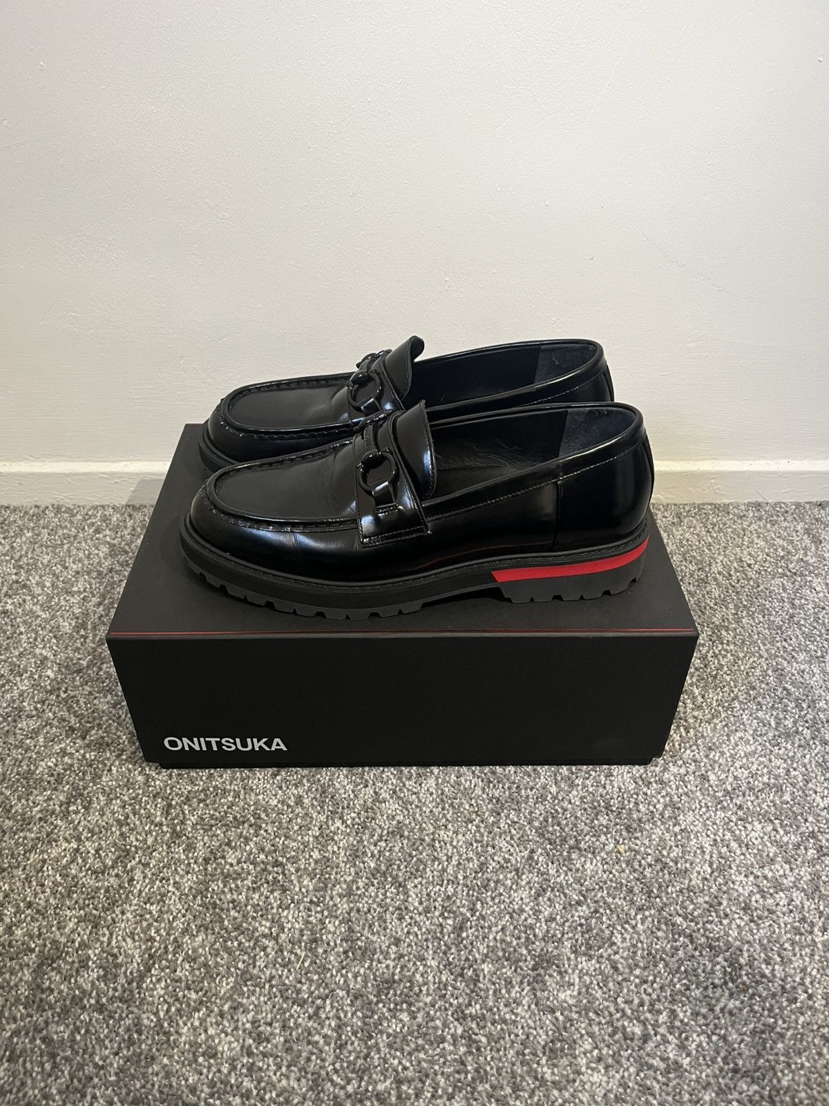 Onitsuka Tiger Onitsuka Tiger Bit Loafer Black/Classic Red (discontinued) Size US 6.5 / EU 39-40 - 1 Thumbnail